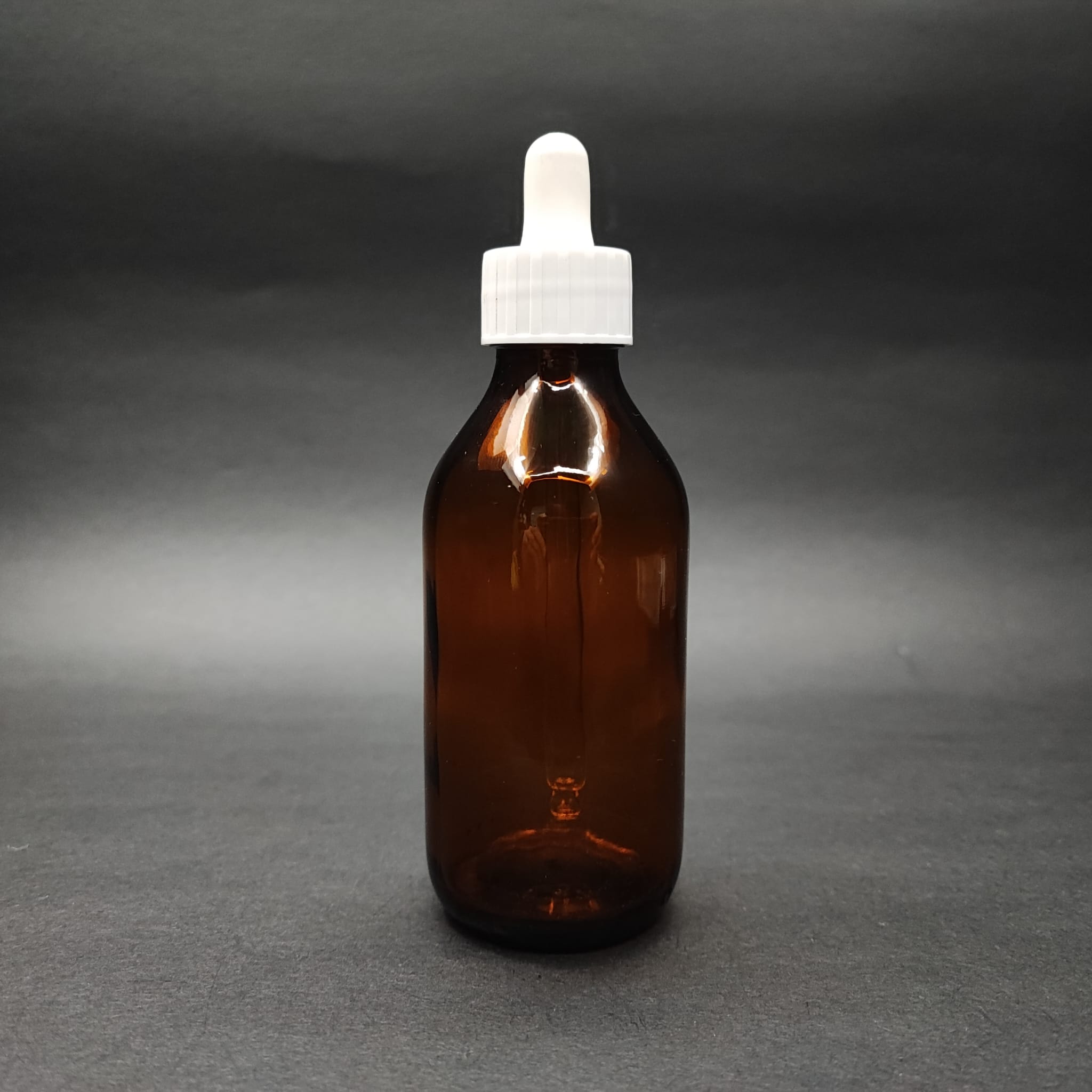 125 ML DOLUMU KOLAY, GENİŞ AĞIZLI CAM DAMLALIKLI ŞİŞE (25 MM AĞIZ)  - 125 CC BEYAZ DAMLALIKLI CAM ECZA ŞİŞESİ - AMBER KAHVERENGİ