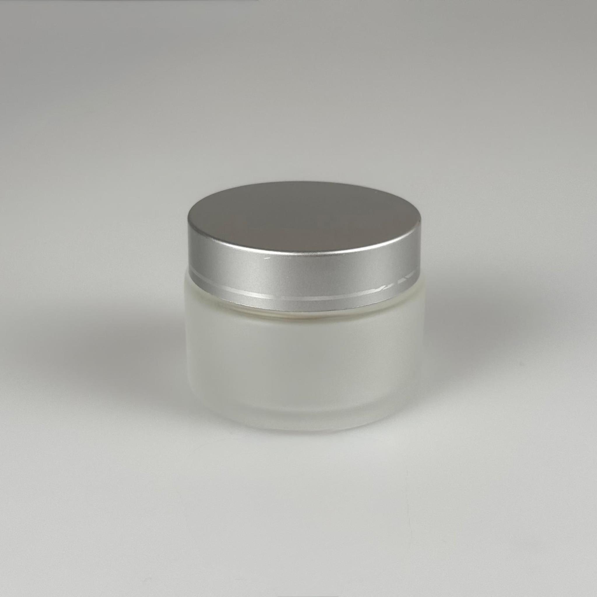 50 CC BUZLU CAM KREM KAVANOZU + YALDIZLI GÜMÜŞ KAPAK + İÇ TIPA - 50 ML Kozmetik ve Bakım Ürünleri İçin Cam Kavanozları