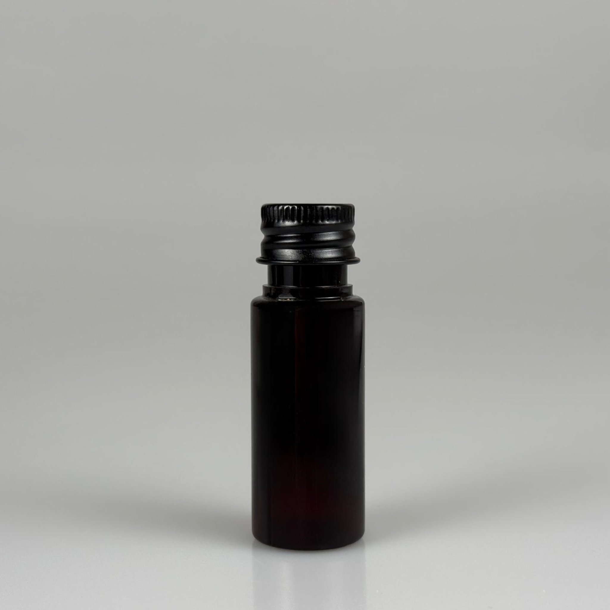 15 CC AMBER SİLİNDİR PET ŞİŞE + KÖPÜK CONTALI SİYAH ALÜMİNYUM METAL KAPAKLI TAKIML - 15 ML KAHVERENGİ PET ŞİŞE