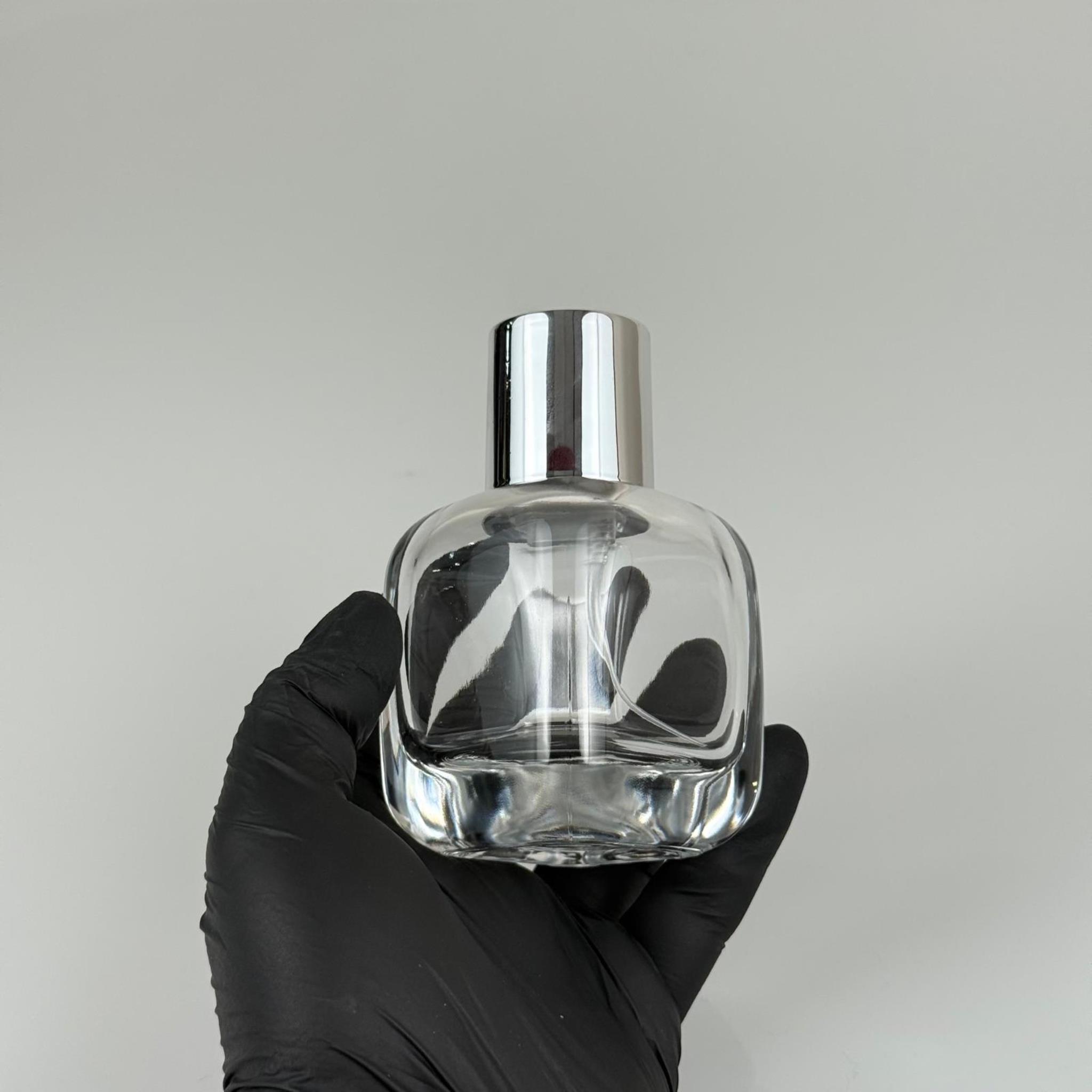 100 ML SİLİNDİR MODEL CORE PARFÜM ŞİŞESİ + SİYAH METAL SPREYLİ + GÜMÜŞ GENİŞ KAPAKLI (AĞIZ 15 MM GEÇME KOLAY KAPAMA)