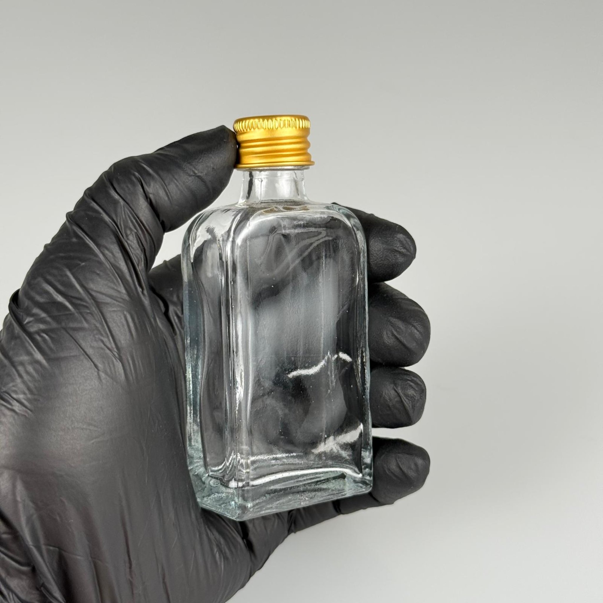 40 CC YASSI DİKDÖRTGEN CAM ŞİŞE + GOLD ALÜMİNYUM METAL KAPAKLI TAKIM - 40 ML PRESTİJLİ ŞİŞE