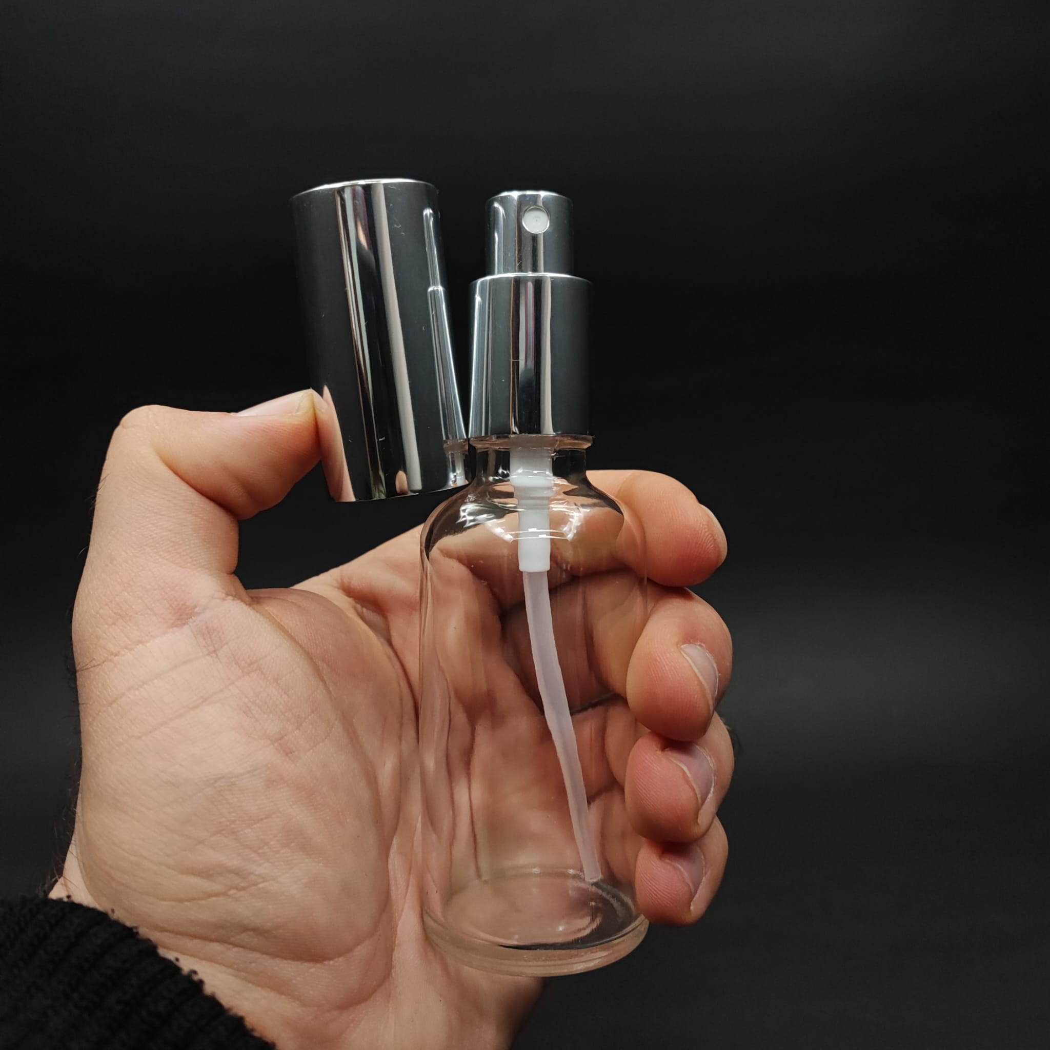 50 ML LÜKS VİDALI VALF ÇEVİRME PARFÜM ŞİŞELERİ - 50 CC ŞEFFAF CAM ŞİŞE - GÜMÜŞ METAL SPREYLİ KAPAKLI SET
