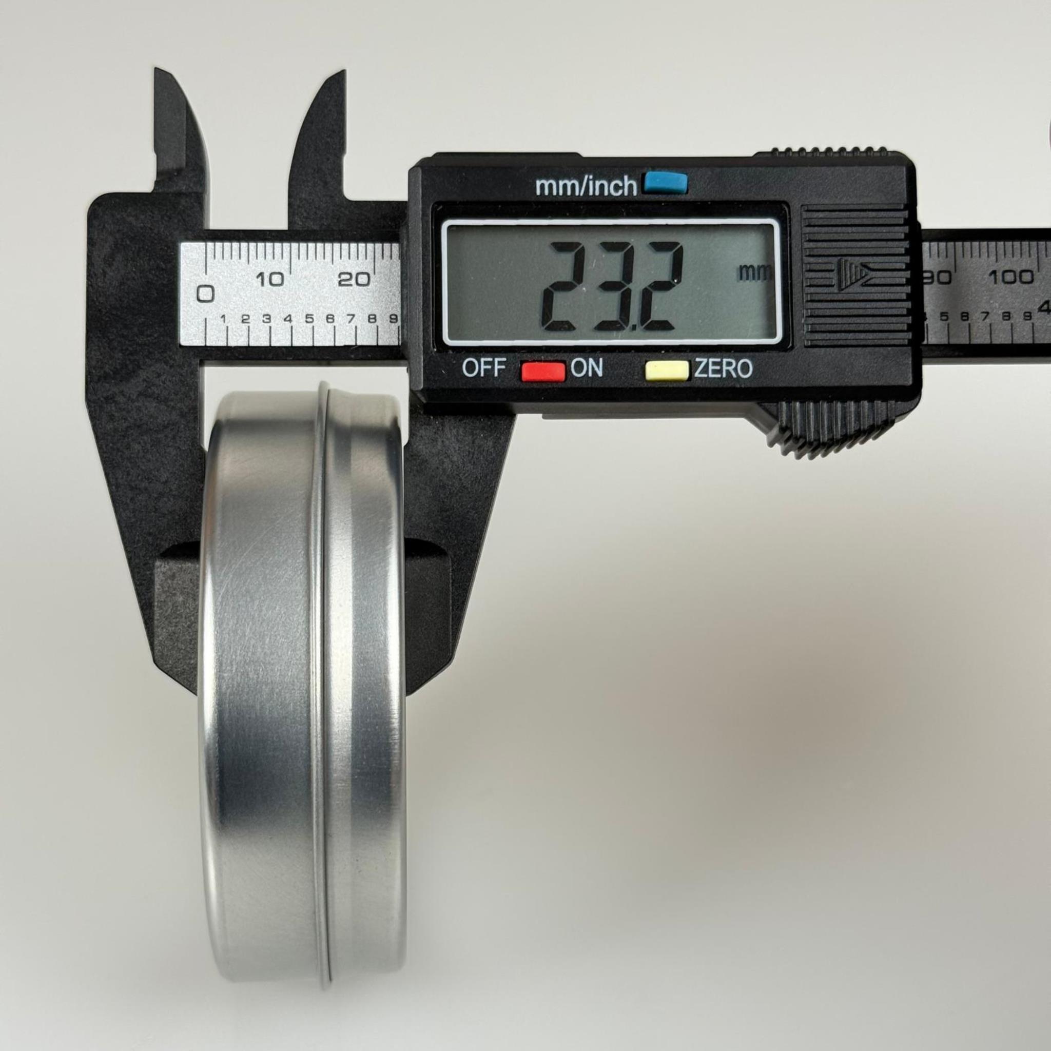 50 CC TENEKE KUTU - GÜMÜŞ - GÜMÜŞ KAPAKLI - METAL AMBALAJ - MUM TENEKESİ 77 X 23 MM