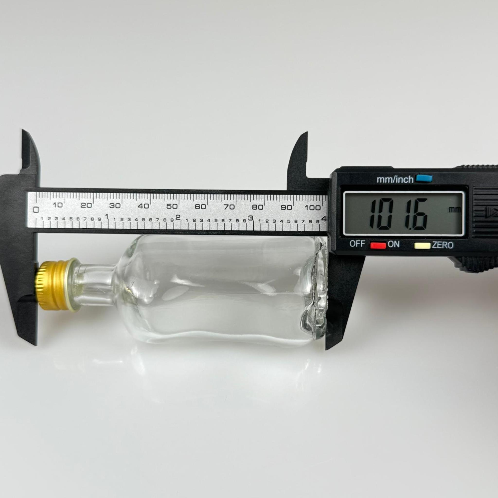 50 CC BOĞAZLI İNCE BELLİ CAM ŞİŞE - GOLD METAL KAPAKLI - 50 ML PRESTİJLİ ŞİŞE