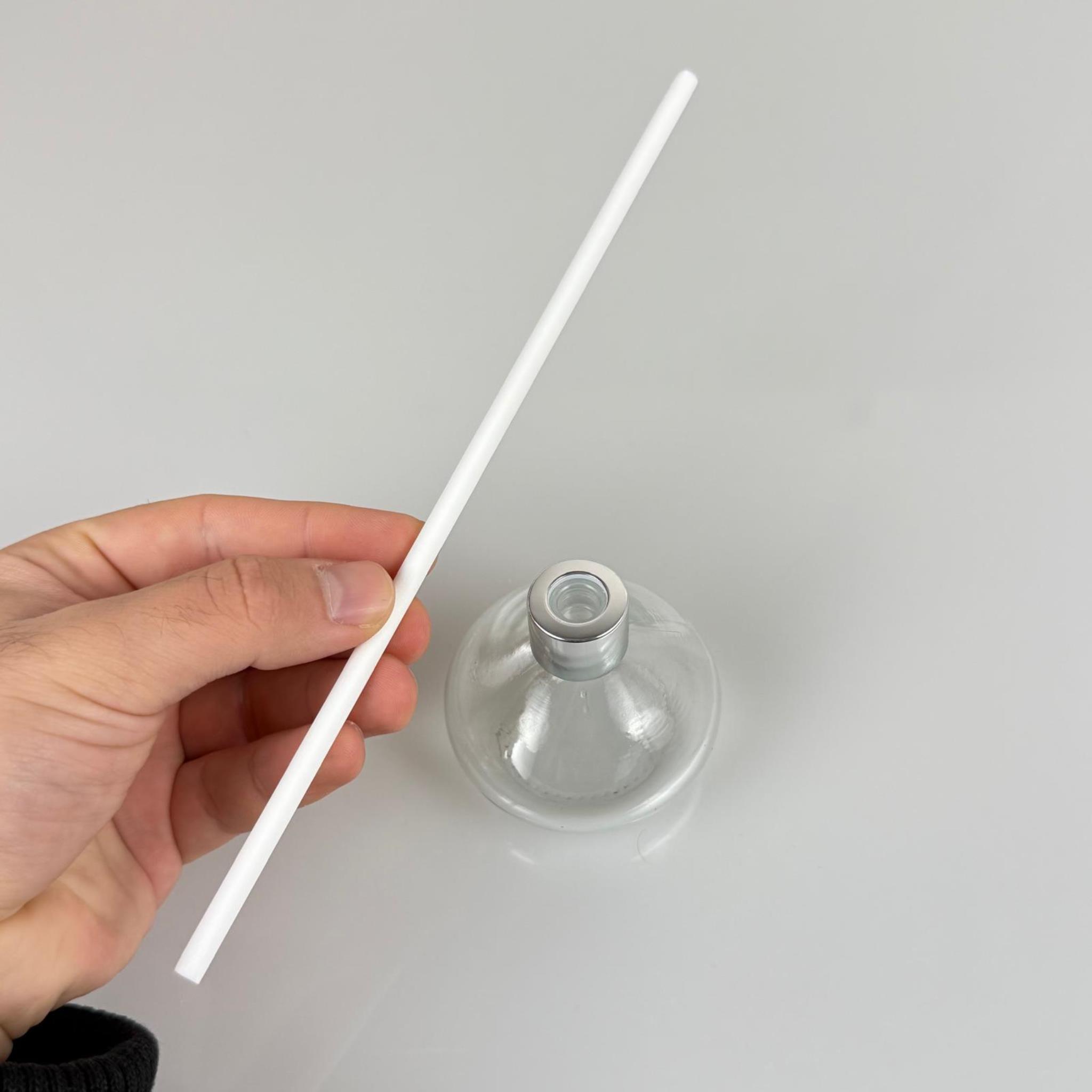 BASIK MODEL CAM BAMBU ODA KOKUSU ŞİŞESİ + METAL GÜMÜŞ KAPAK + TIPA + KALIN BEYAZ FİBER BAMBU ÇUBUK - 50 ML SET TAKIM - HEDİYELİK PROMOSYON DİFFUSER ŞİŞELERİ
