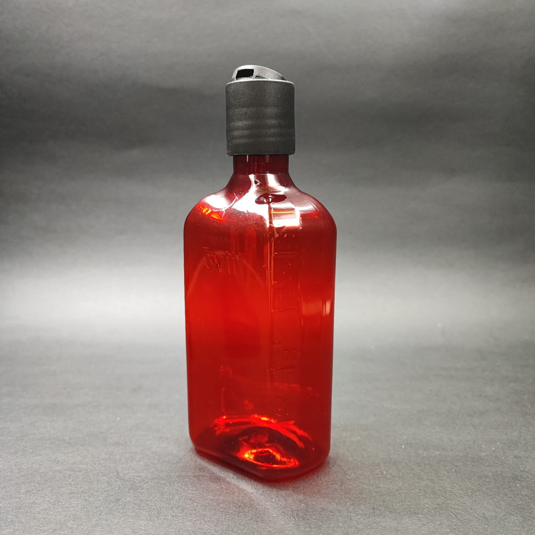200 CC ÖLÇEKLİ PET ŞİŞE - SİYAH DİSKTOP ŞAMPUAN KAPAKLI - 200 ML VE OZ ÖLÇÜLÜ KIRMIZI PET ŞİŞE