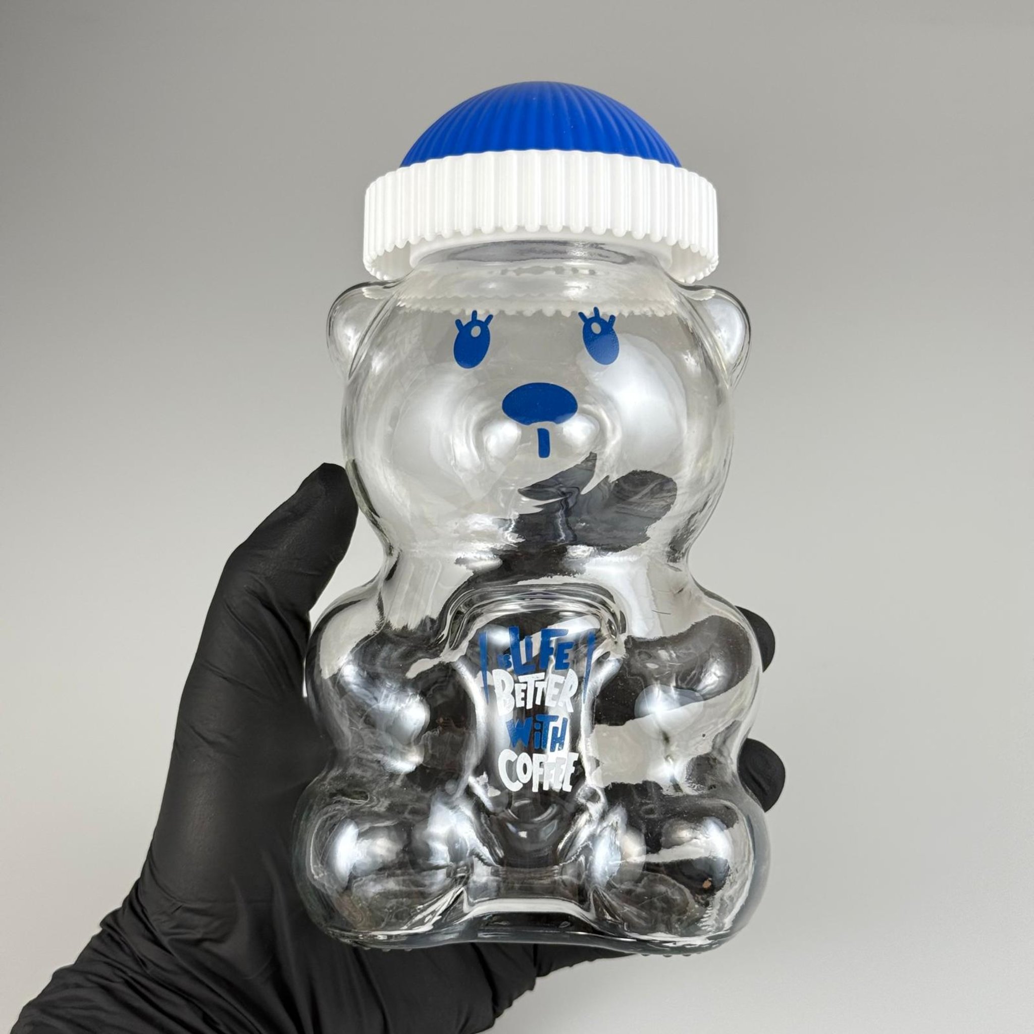 500 CC PİPETLİ CAM AYICIK BARDAK - MAVİ KAPAKLI - 500 ML AYICIK FİGÜRLÜ PİPETLİ CAM SU , SOĞUK KAHVE ,  MEYVE SUYU VE MEŞRUBAT VB - HEDİYELİK BARDAK
