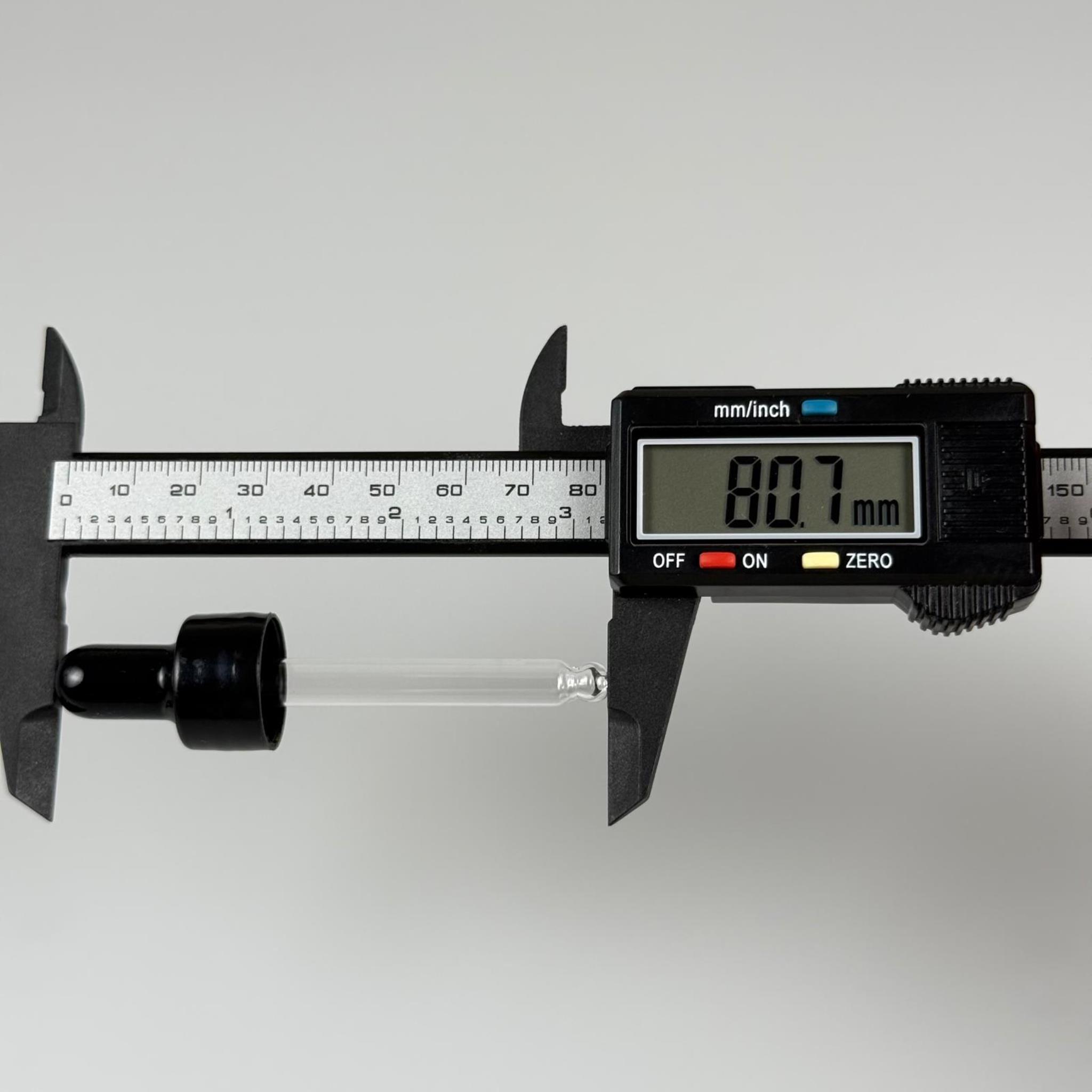 18 MM CAM DAMLALIKLI TAKIM - SİYAH EMZİK +  DELİKLİ PLASTİK DÜZ SİYAH KAPAK + 65 MM CAM PİPET
