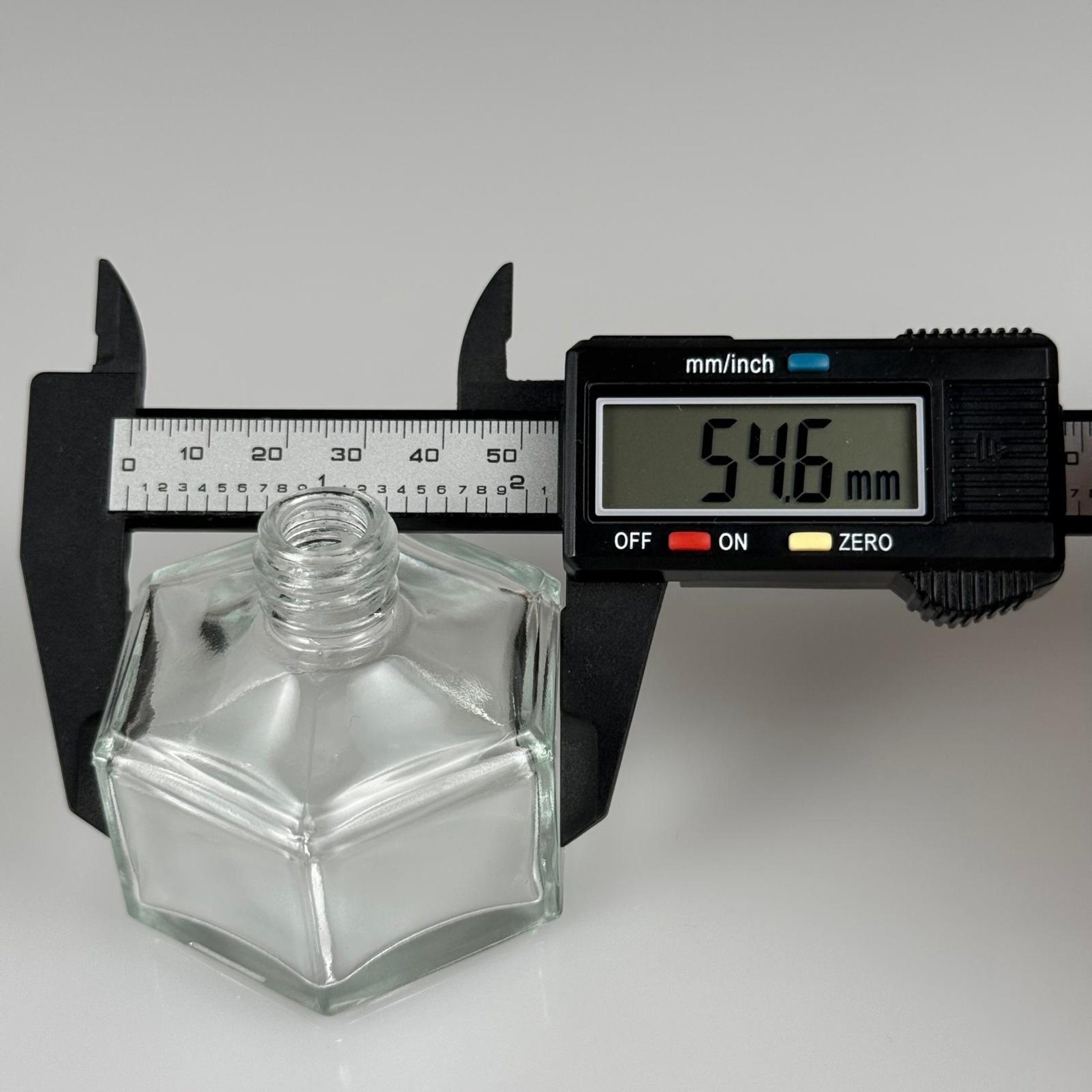 50 CC BASIK ALTIGEN CAM ŞİŞE + GÜMÜŞ ALÜMİNYUM METAL KAPAKLI TAKIM - 50 ML PRESTİJLİ ŞİŞE