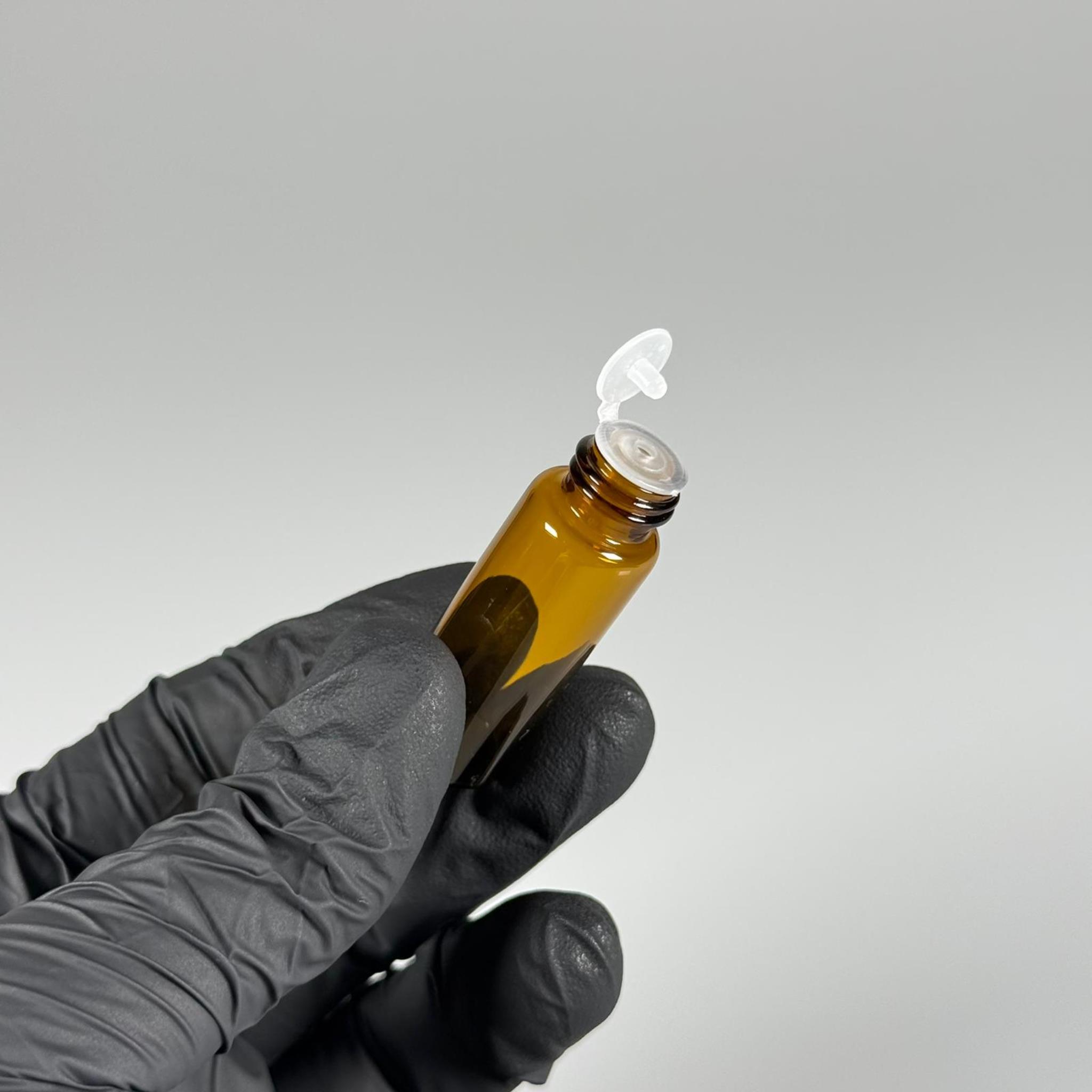 5 CC AMBER İNCE CAM ŞİŞE - SİYAH KAPAKLI + İÇTEN DAMLALIKLI - 5 ML CAM ŞİŞE