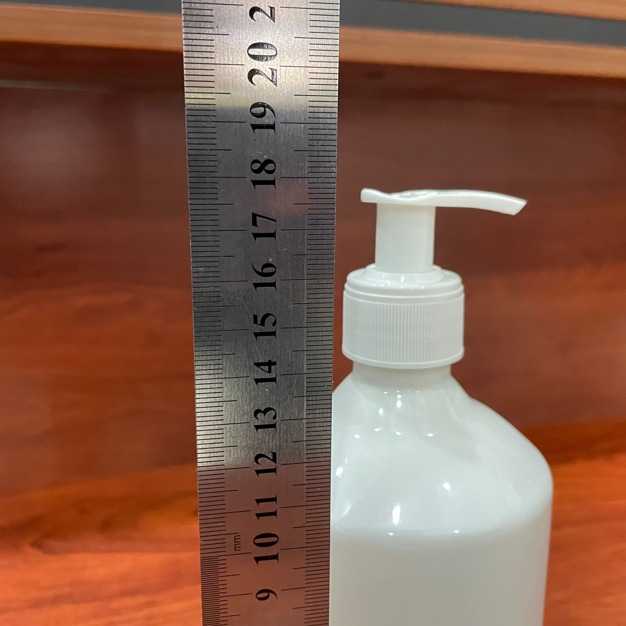 500 CC BEYAZ PET ŞİŞE - 500 ML BEYAZ PLASTİK ŞİŞE BEYAZ POMPALI - SIVI SABUN POMPALI PLASTİK ŞİŞE