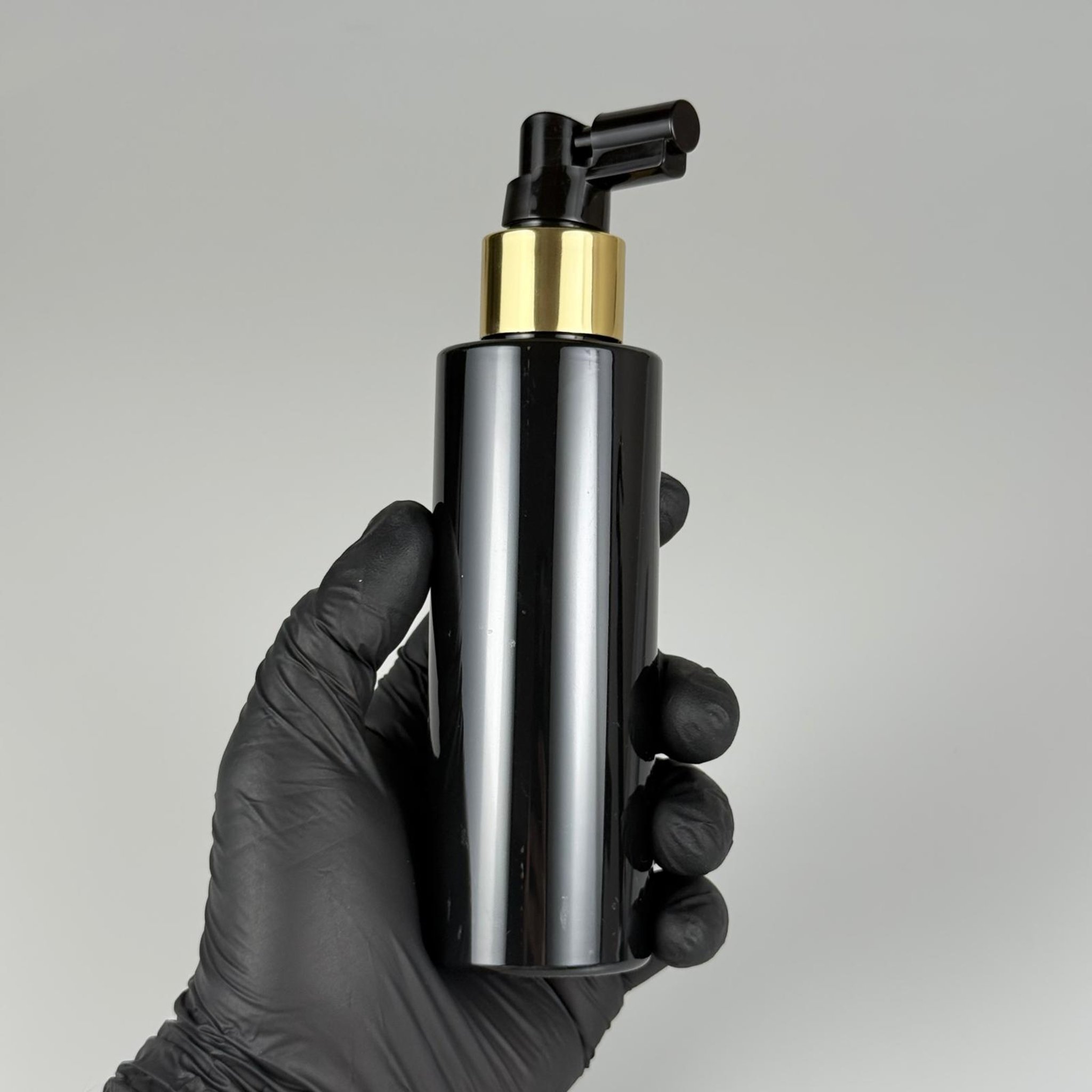 150 CC SİYAH SİLİNDİR MODEL PARLAK SERT PET ŞİŞE  + SİYAH GAGALI GOLD SPREYLİ TAKIM - 150 ML SPREYLİ SİYAH PLASTİK ŞİŞE