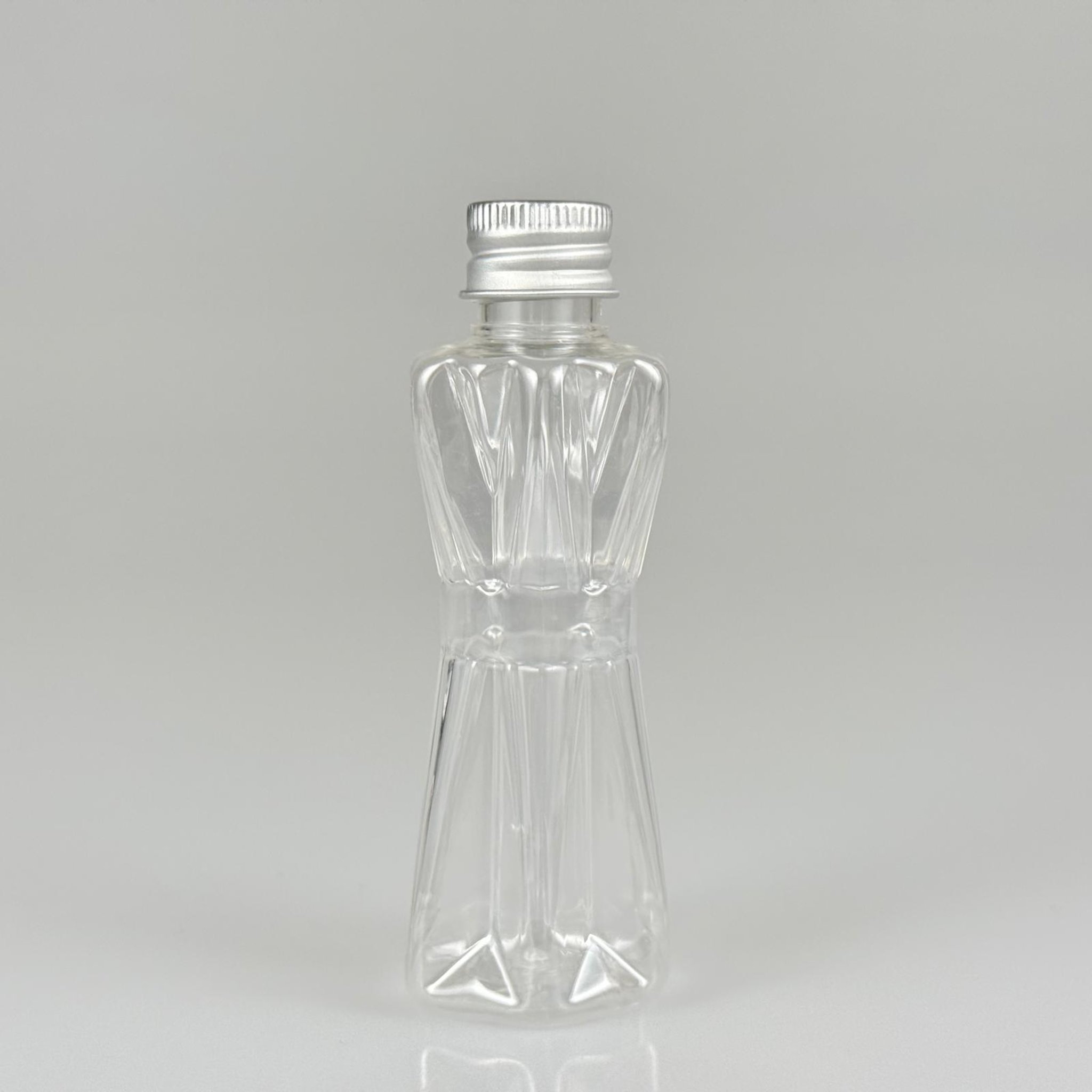 50 CC ELMAS MODEL PET ŞİŞE + KÖPÜK CONTALI GÜMÜŞ ALÜMİNYUM METAL KAPAKLI TAKIM - 50 ML PLASTİK ŞİŞE