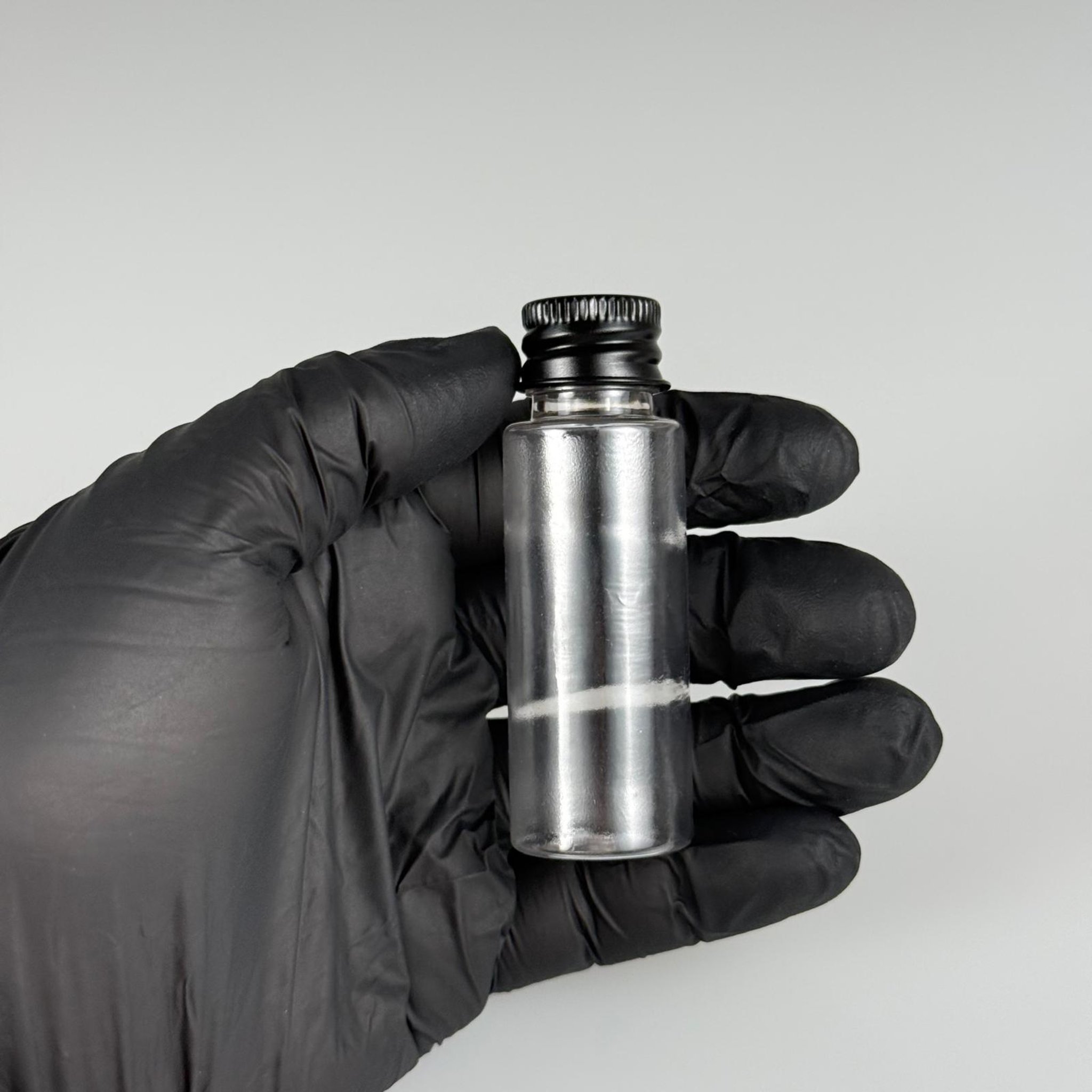 20 CC ŞEFFAF PET SHOT ŞİŞE - KÖPÜK CONTALI SİYAH ALÜMİNYUM METAL KAPAKLI TAKIM - 20 ML PLASTİK ŞİŞE