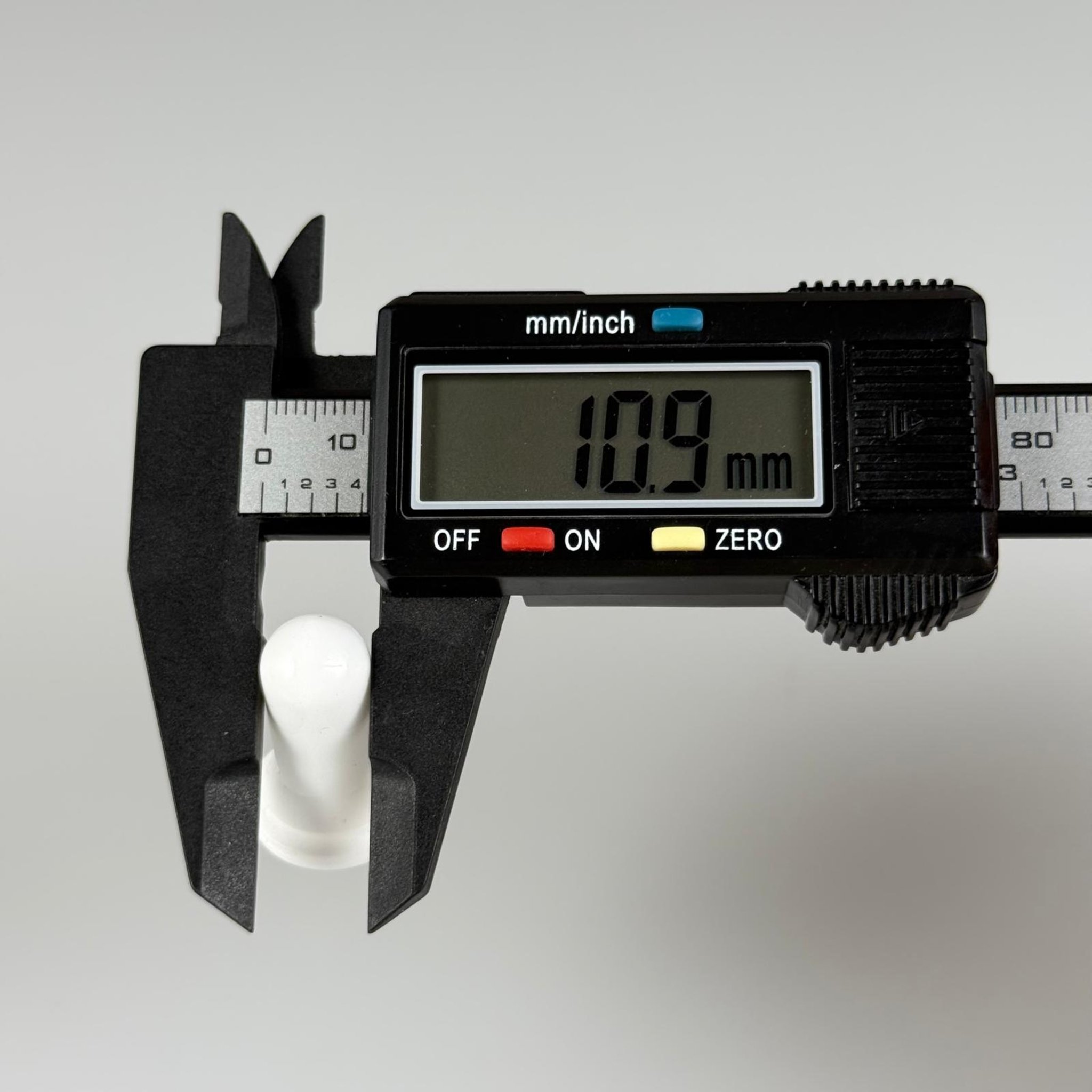 20 MM BEYAZ EMZİK