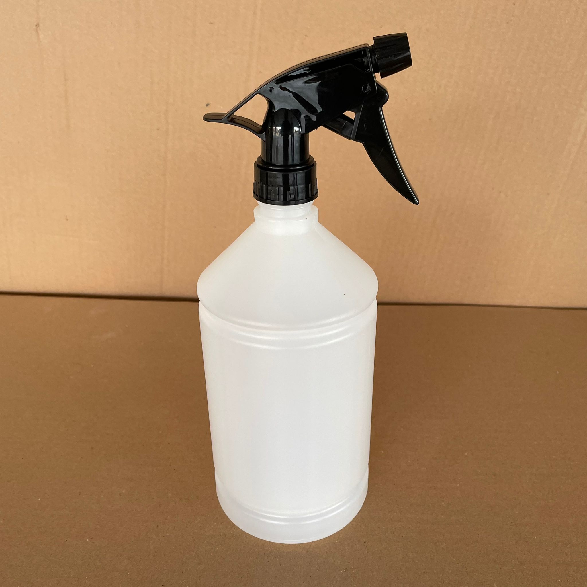 1000 CC TİNER ŞİŞESİ - SİYAH DOZAJLI KİMYASALA DAYANIKLI TRİGER TETİK SPREYLİ - 1000 ML KİMYASALA DAYANIKLI PLASTİK ŞİŞE - 1 LT POLİETİLEN ŞİŞE