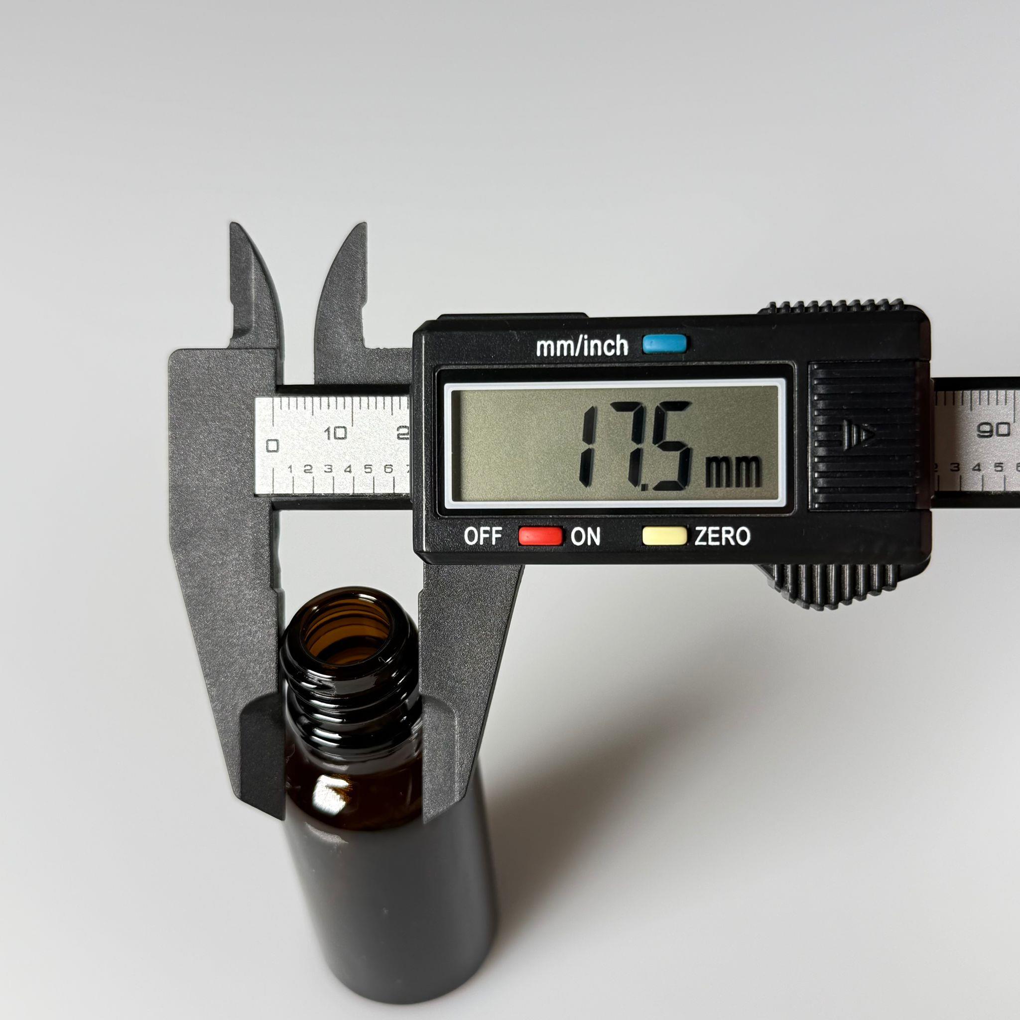 20 CC AMBER CAM ŞİŞE KAPAKSIZ (18 AĞIZ) - 20 ML KAHVERENGİ DROPPER ŞİŞE - ŞİŞECAM ÜRÜN KODU 762302 İLE EŞDEĞERDİR