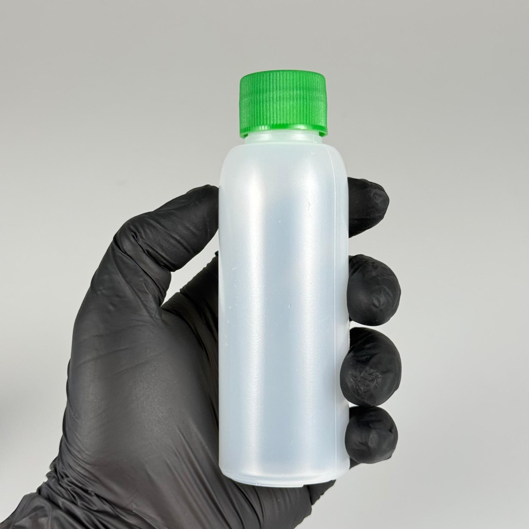 100 ML SIKILABİLİR YUMUŞAK PE POLİETİLEN PLASTİK ŞİŞE - CONTALI YEŞİL KAPAKLI ASETON KOLONYA TIPALI - 100 cc sos, yağ, kartuş, mürekkep vb için boş şişeler