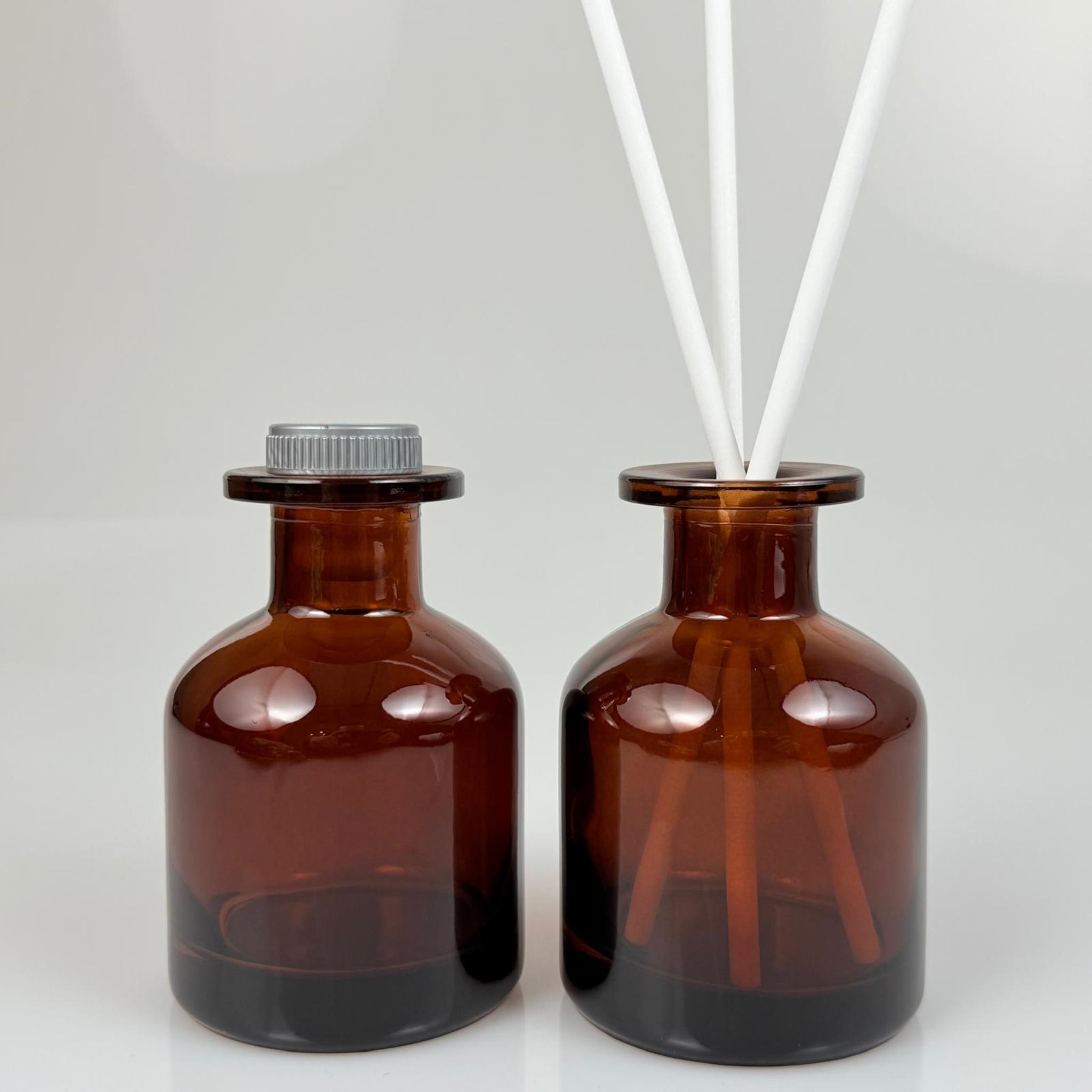 150 CC AMBER CAM BAMBU SİLİNDİR ODA KOKUSU ŞİŞESİ - 150 ML DİFFUSER CAM ŞİŞE + GRİ MANTAR TIPA + 3 ADET 24 CM BEYAZ FİBER BAMBU ÇUBUK