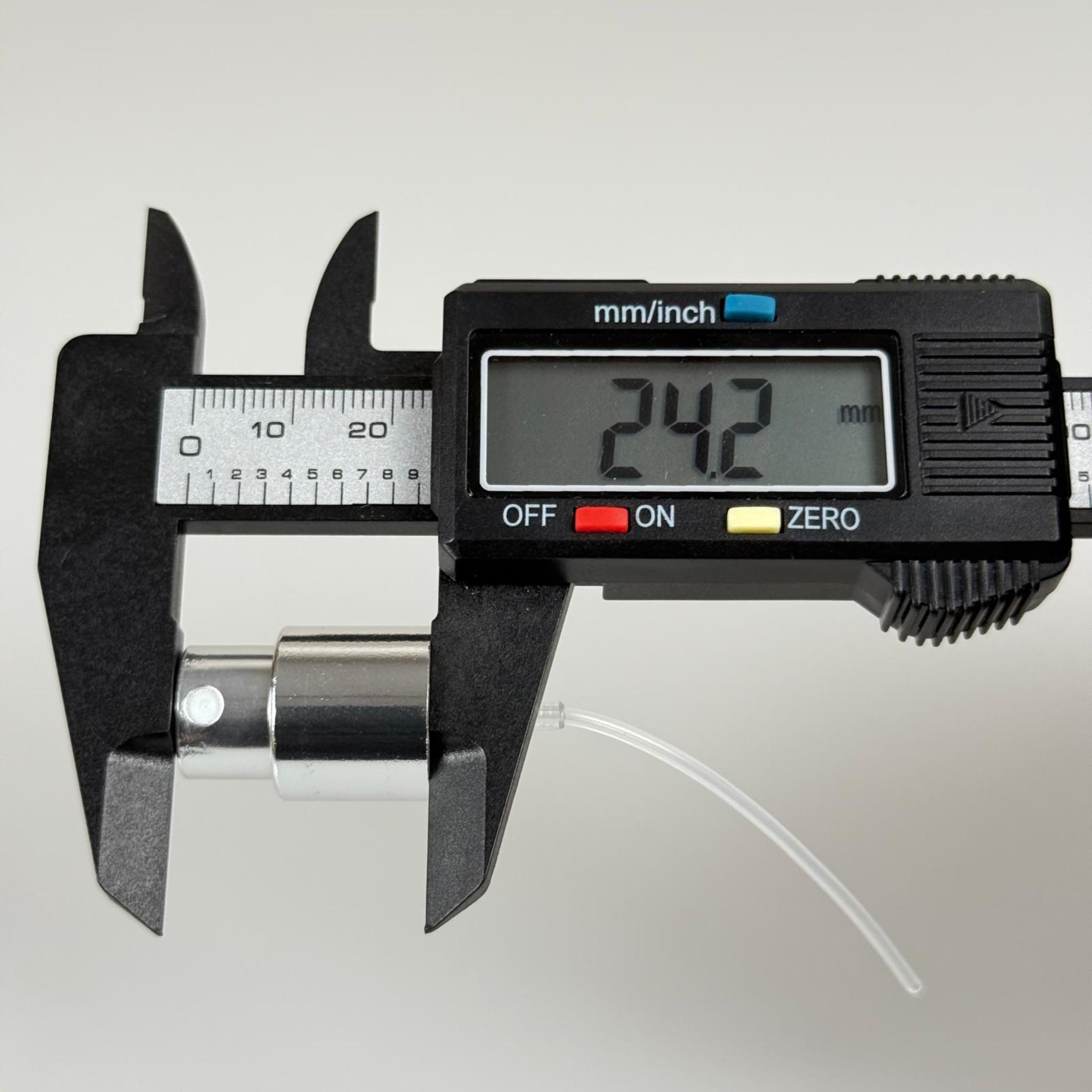 13 MM SPREY GÜMÜŞ - KAPAKLI - METALE METAL SPREY