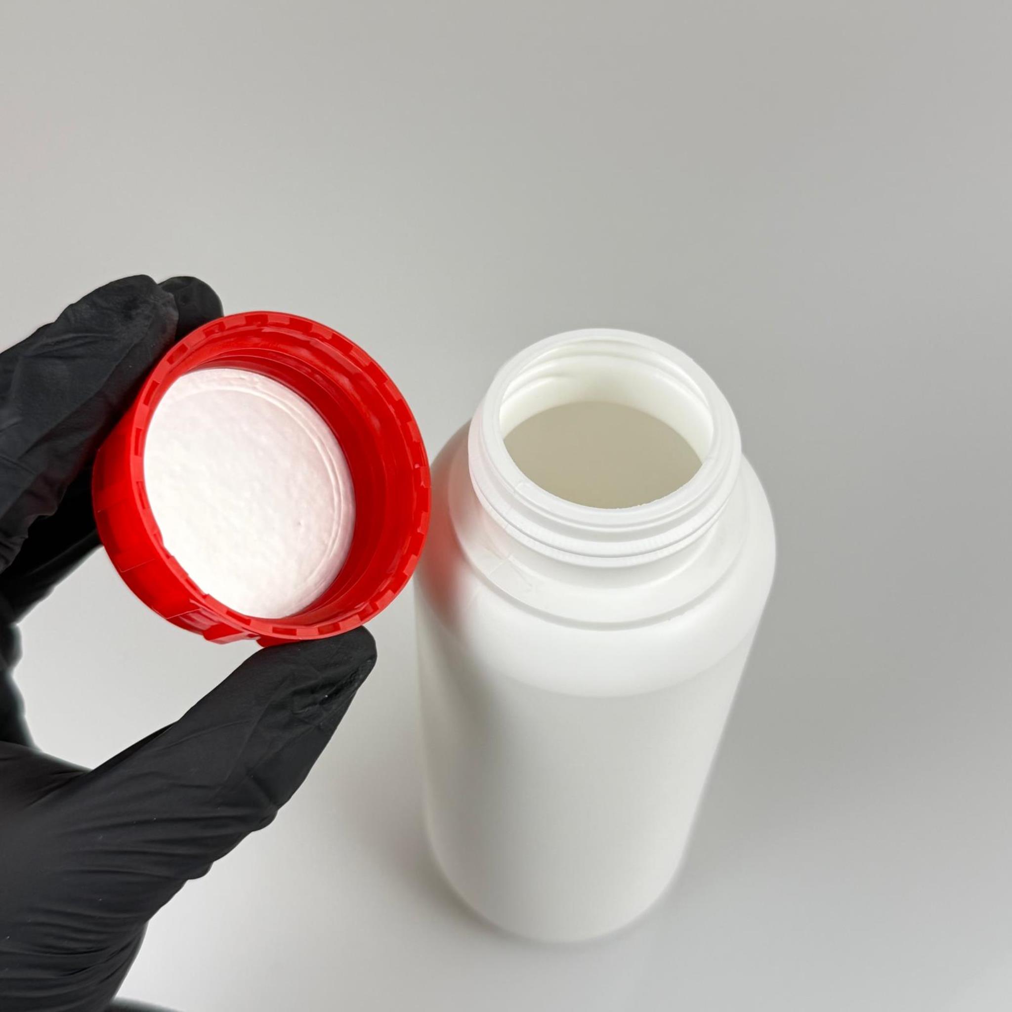0,5 LT ZİRAİ İLAÇ BİDONU BEYAZ + KIRMIZI ALÜMİNYUM FOLYOLU İNDİKSİYON CONTA SK50 KAPAK - 500 CC PE POLİETİLEN TARIM BİDON