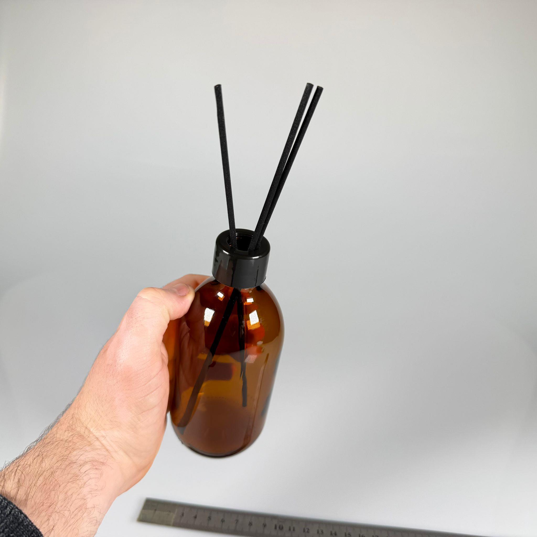 300 CC AMBER CAM BAMBU ODA KOKUSU ŞİŞESİ - 300 ML ÇUBUKLU BAMBU ODA KOKUSU ŞİŞESİ - DİFÜZÖR ŞİŞE- CAM ŞİŞE + SİYAH VİDALI KAPAK + KÖR TIPA + 3 ADET FİBER SİYAH BAMBU ÇUBUK