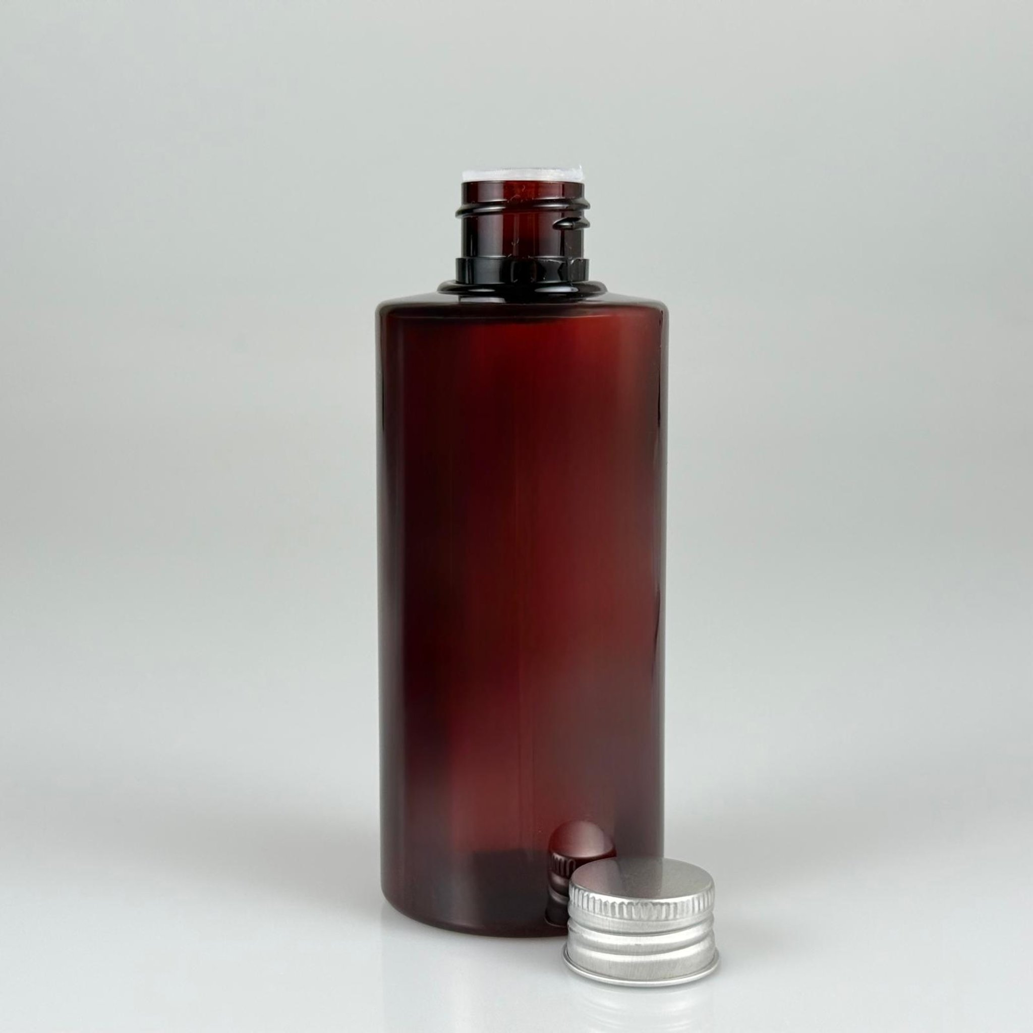 200 CC AMBER SİLİNDİR KESKİN KÜT MODEL SERT PET ŞİŞE (27 GR - 24 AĞIZ ) + KÖPÜK CONTALI GÜMÜŞ METAL ALÜMİNYUM KAPAKLI + KOLONYA TIPALI TAKIM - 200 ML KAPAKLI KAHVERENGİ PET ŞİŞELER
