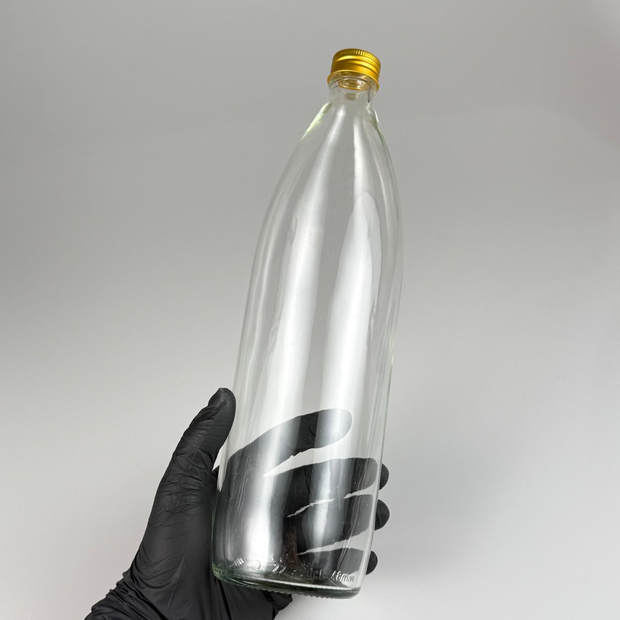 1000 ML LÜKS CAM SU ŞİŞESİ - 1000 CC BOŞ CAM SU ŞİŞELERİ - GOLD ALÜMİNYUM METAL KAPAKLI - RESTORAN, CAFE, OTEL VS İÇİN PREMİUM CAM ŞİŞE