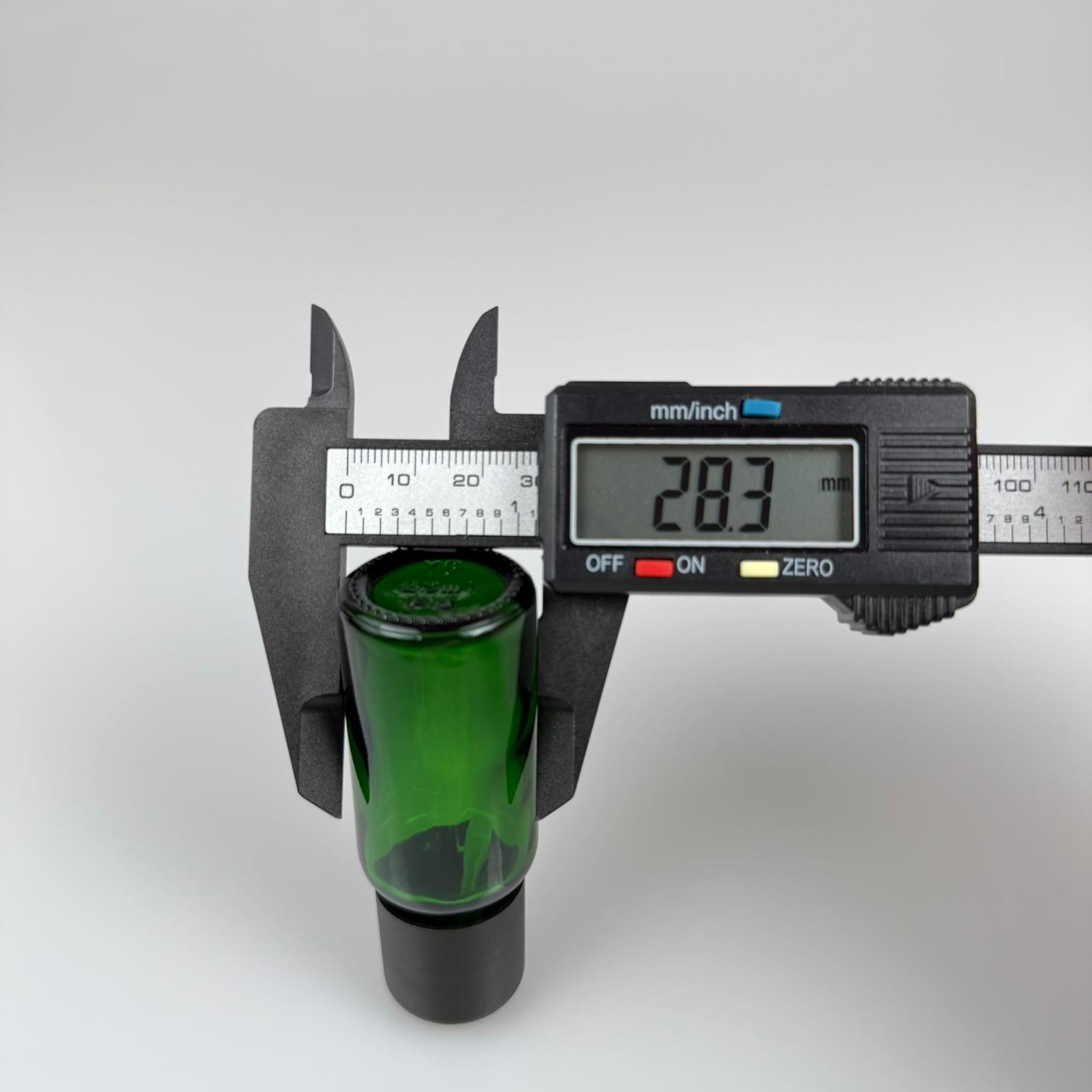 20 CC YEŞİL CAM ŞİŞE + İÇTEN DAMLALIKLI ÇOCUK KİLİTLİ SİYAH KAPAK - YEŞİL 20 ML KİLİT KAPAKLI DAMLATMALI ŞİŞE