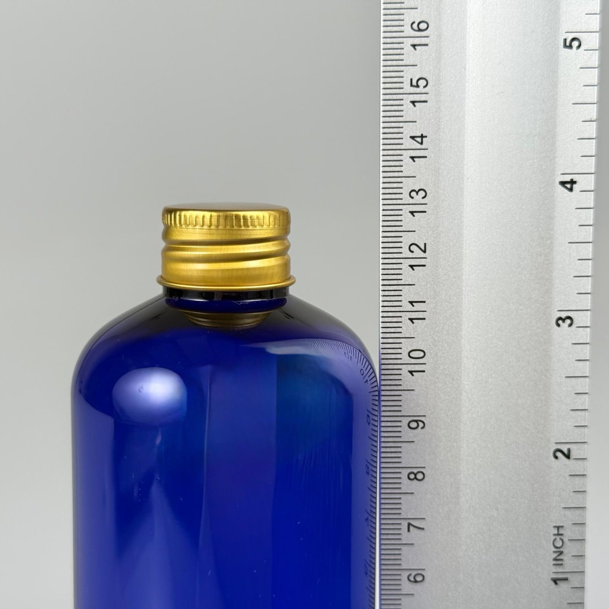 250 CC MAVİ PLASTİK ŞİŞE ZEYNEP MODEL ( 24 AĞIZ ) + KÖPÜK CONTALI GOLD METAL ALÜMİNYUM KAPAKLI - 250 ML KAPAKLI MAVİ TOMBUL PET ŞİŞELER