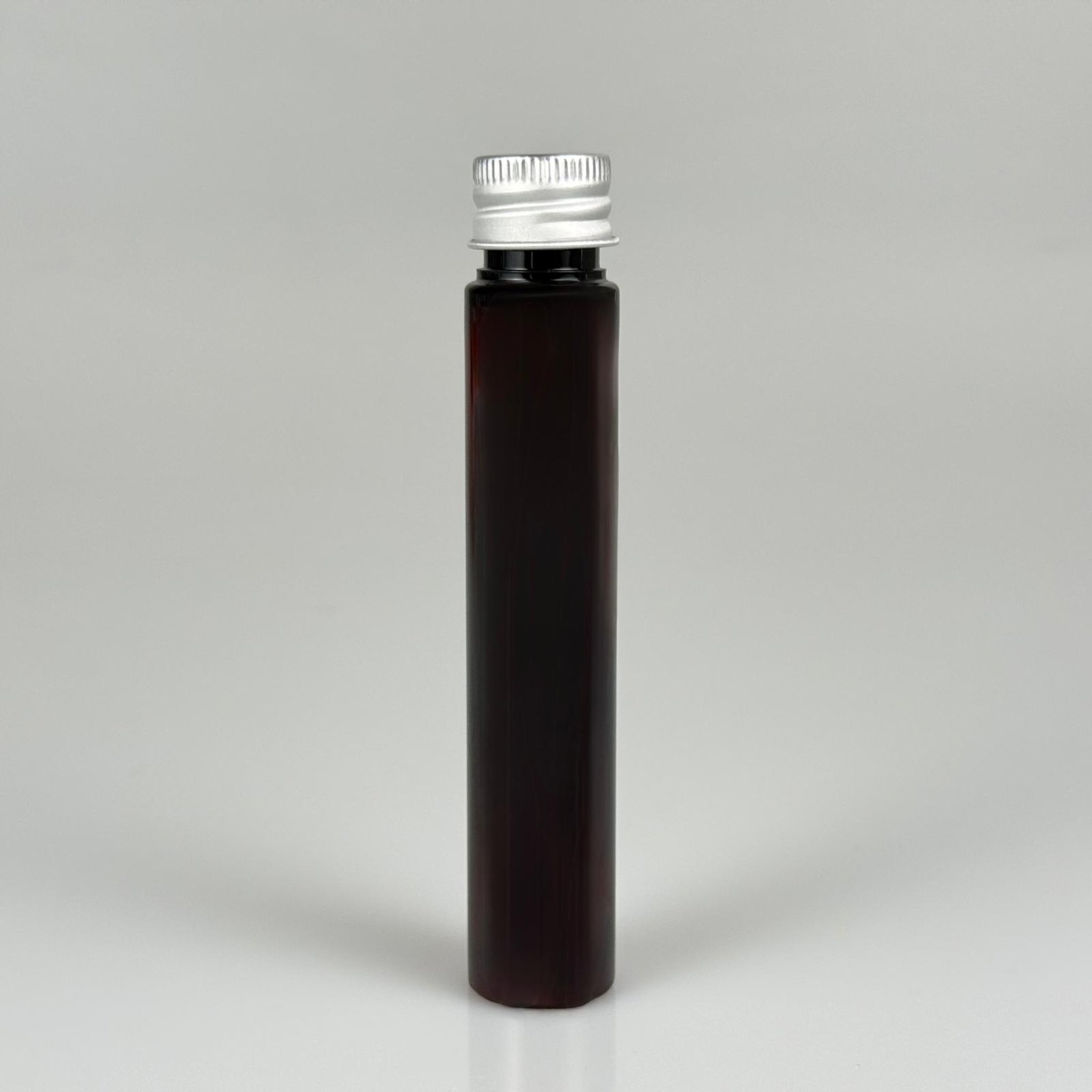 30 CC AMBER TÜP PLASTİK ŞİŞE + KÖPÜK CONTALI GÜMÜŞ ALÜMİNYUM METAL KAPAKLI TAKIM - 30 ML KAHVERENGİ PET ŞİŞE