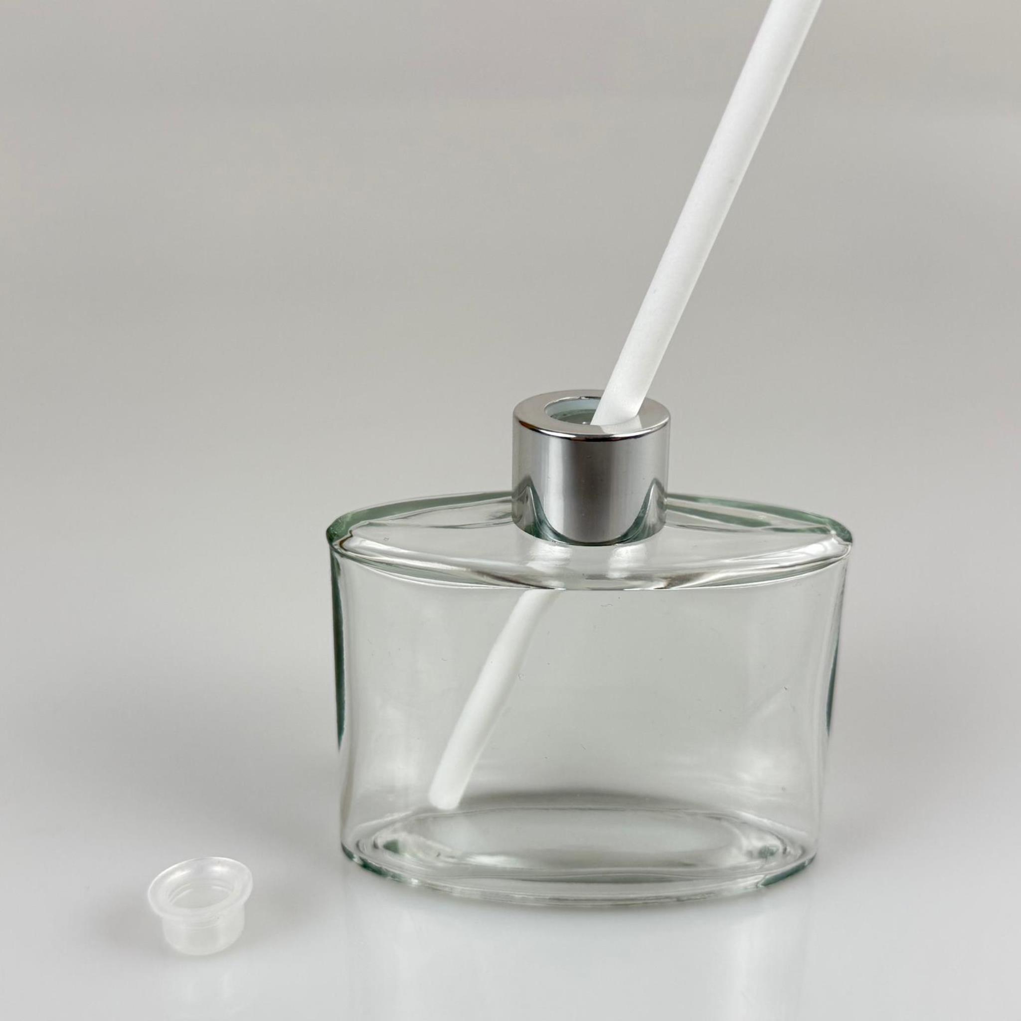 YASSI MODEL CAM BAMBU ODA KOKUSU ŞİŞESİ + METAL GÜMÜŞ KAPAK + TIPA + KALIN BEYAZ FİBER BAMBU ÇUBUK - 50 ML SET TAKIM - HEDİYELİK PROMOSYON DİFFUSER ŞİŞELERİ