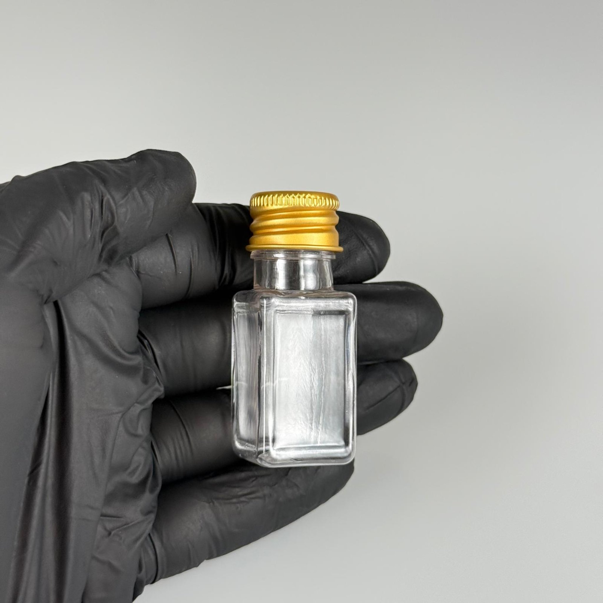 10 CC ŞEFFAF KARE PET SHOT ŞİŞE - KÖPÜK CONTALI GOLD ALÜMİNYUM METAL KAPAKLI + DAMLALIKLI KOLONYA TIPALI TAKIM - 10 ML PLASTİK ŞİŞE
