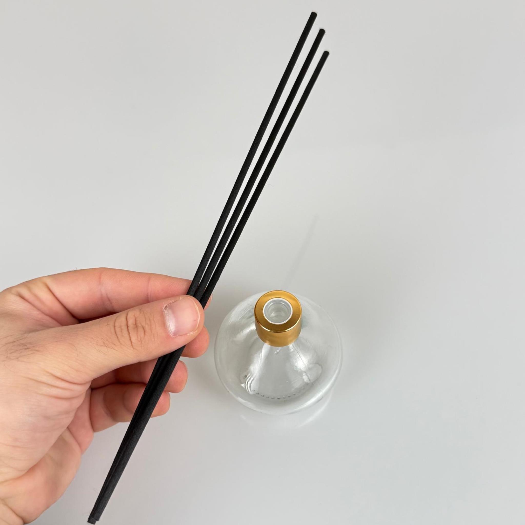 BASIK MODEL CAM BAMBU ODA KOKUSU ŞİŞESİ + METAL GOLD KAPAK + TIPA + 3 ADET FİBER BAMBU ÇUBUK - 50 ML SET TAKIM - HEDİYELİK PROMOSYON DİFFUSER ŞİŞELERİ