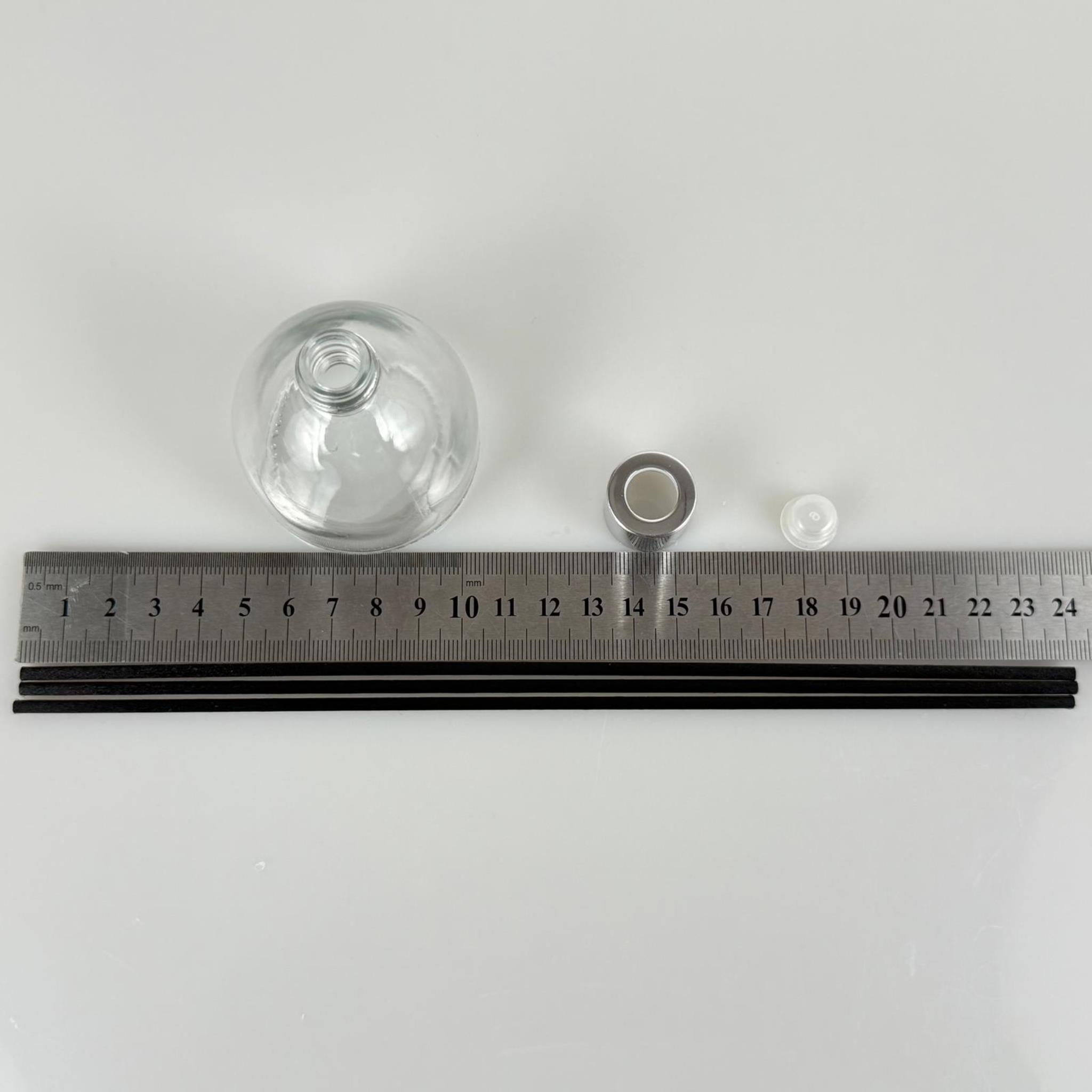 KUBBE MODEL CAM BAMBU ODA KOKUSU ŞİŞESİ + METAL GÜMÜŞ KAPAK + TIPA + 3 ADET FİBER BAMBU ÇUBUK - 50 ML SET TAKIM - HEDİYELİK PROMOSYON DİFFUSER ŞİŞELERİ