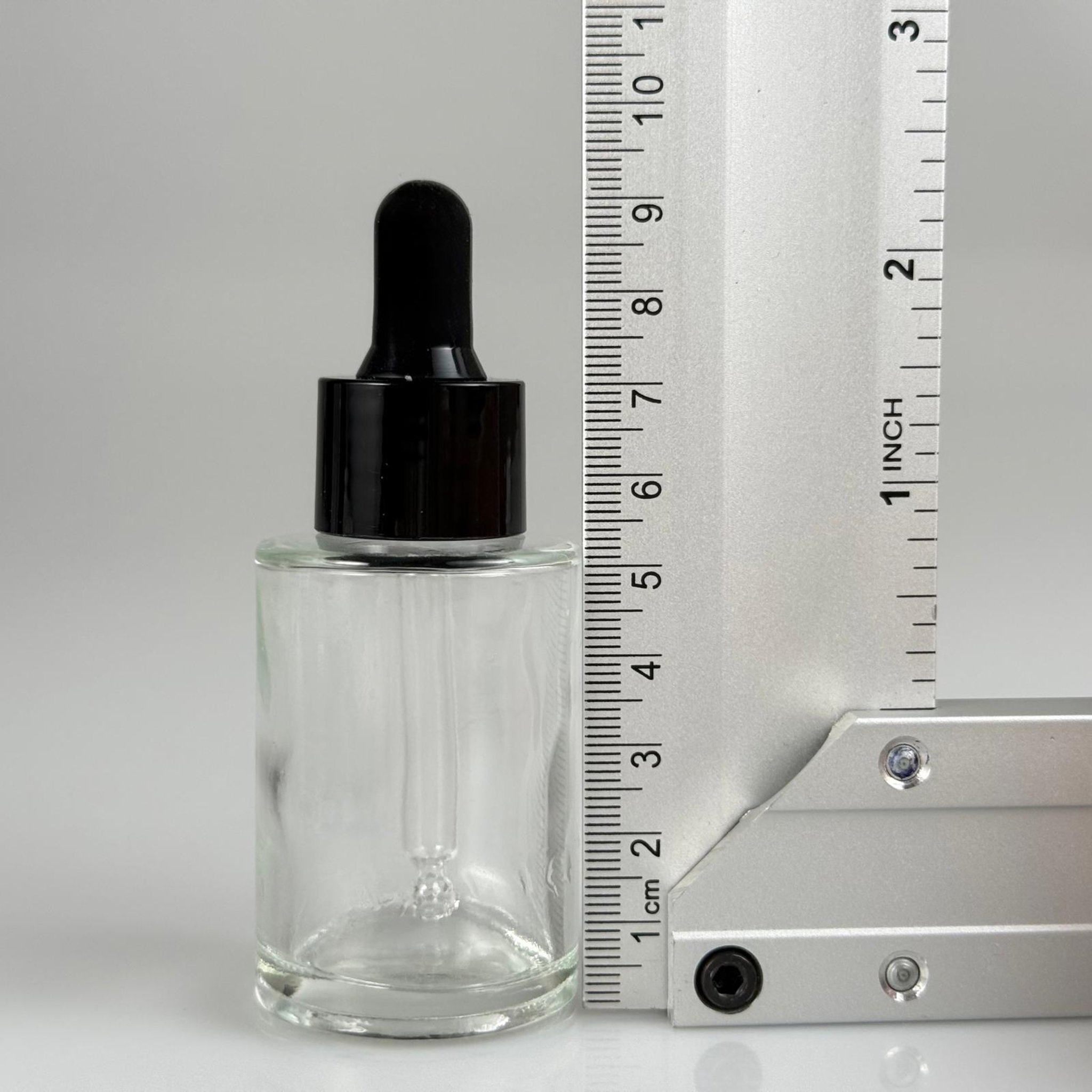 30 CC OMUZLU ŞEFFAF CAM ŞİŞE + SİYAH CAM DAMLALIKLI TAKIM - 30 ML KÜT BOYUNLU CAM SERUM ŞİŞESİ