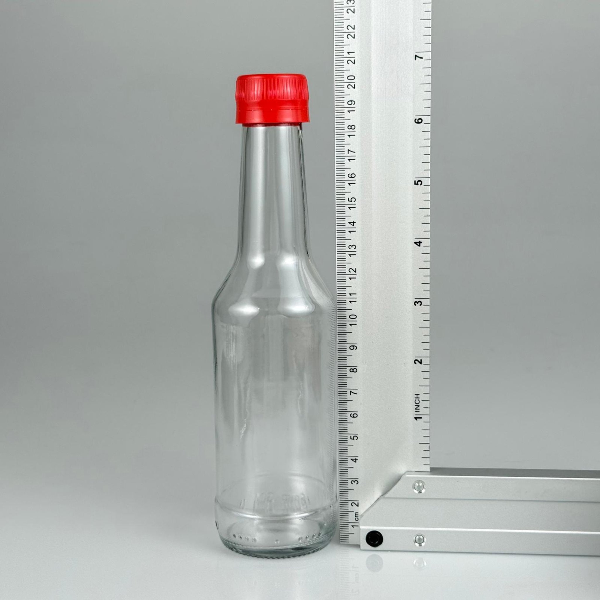 250 CC BOĞAZLI CAM ŞİŞE - KIRMIZI KİLİTLİ PLASTİK KAPAKLI - 250 ML BOŞ CAM ŞİŞE