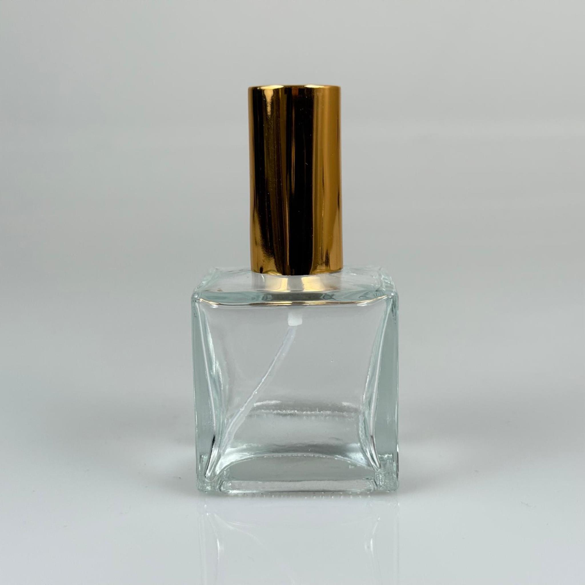 50 CC KARE CAM ŞİŞE + GOLD SPREY FISFIS - 50 ML HEDİYELİK CAM KOLONYA ŞİŞESİ - PARFÜM ESANS ŞİŞESİ - DÜĞÜN, NİŞAN, SÖZ, KINA, CENAZE, PROMOSYON, PARFÜM İÇİN HEDİYELİK KOLONYA ŞİŞELERİ