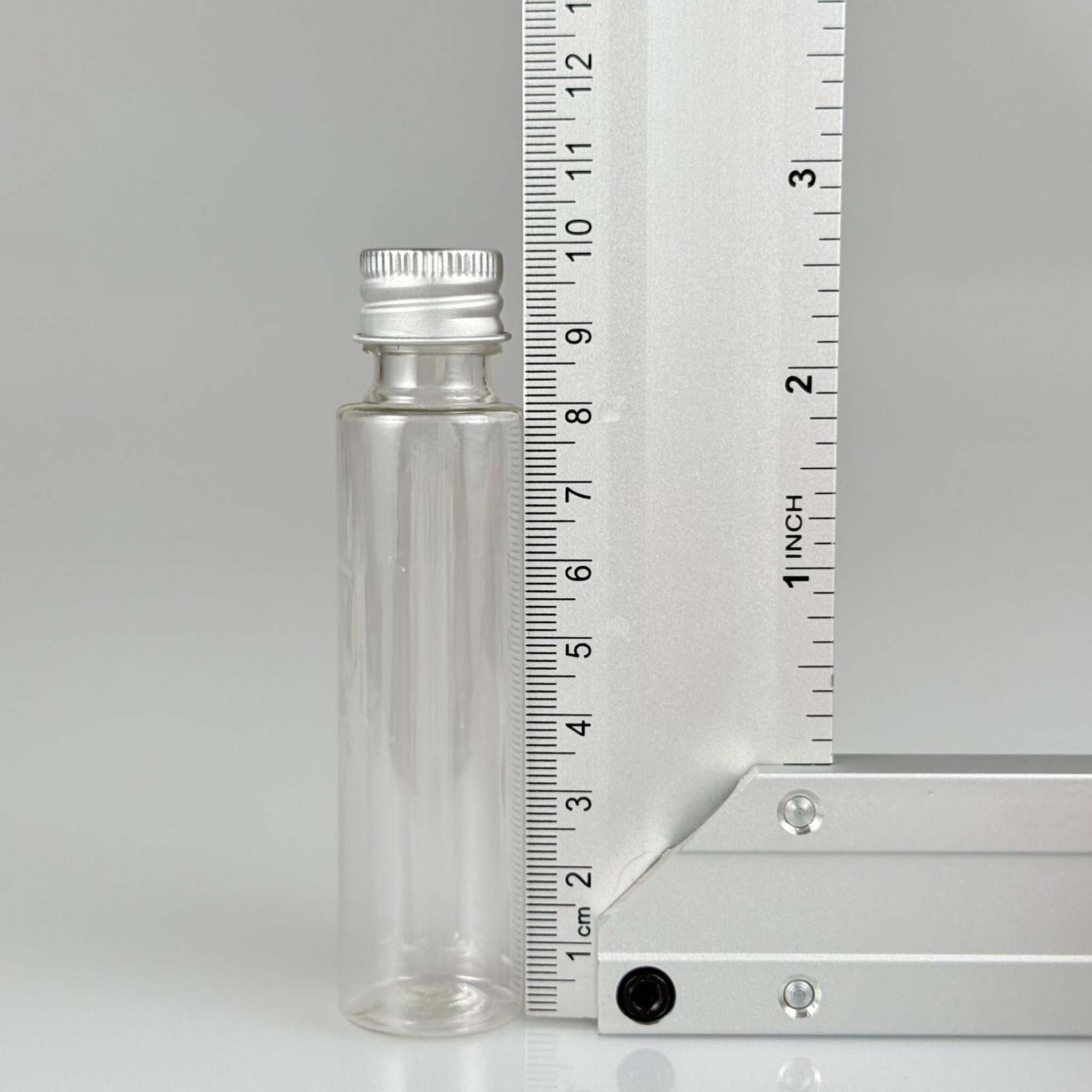 35 CC PET ŞİŞE - KÖPÜK CONTALI GÜMÜŞ ALÜMİNYUM METAL KAPAKLI + DAMLALIKLI KOLONYA TIPALI TAKIM - 35 ML ŞEFFAF PET ŞİŞE