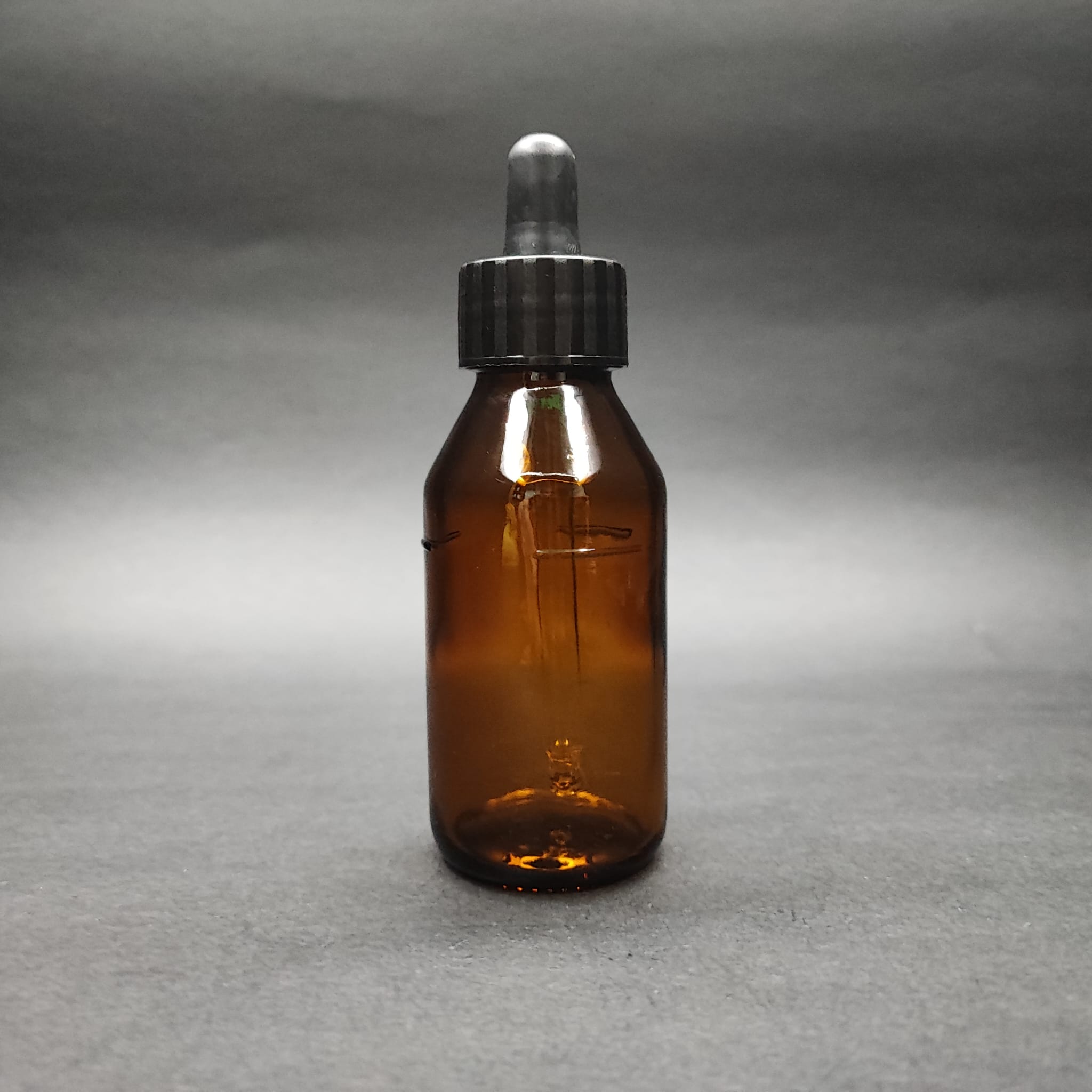 60 ML DOLUMU KOLAY, GENİŞ AĞIZLI CAM DAMLALIKLI ŞİŞE (25 MM AĞIZ)  - 60 CC SİYAH DAMLALIKLI CAM ECZA ŞİŞESİ - AMBER KAHVERENGİ