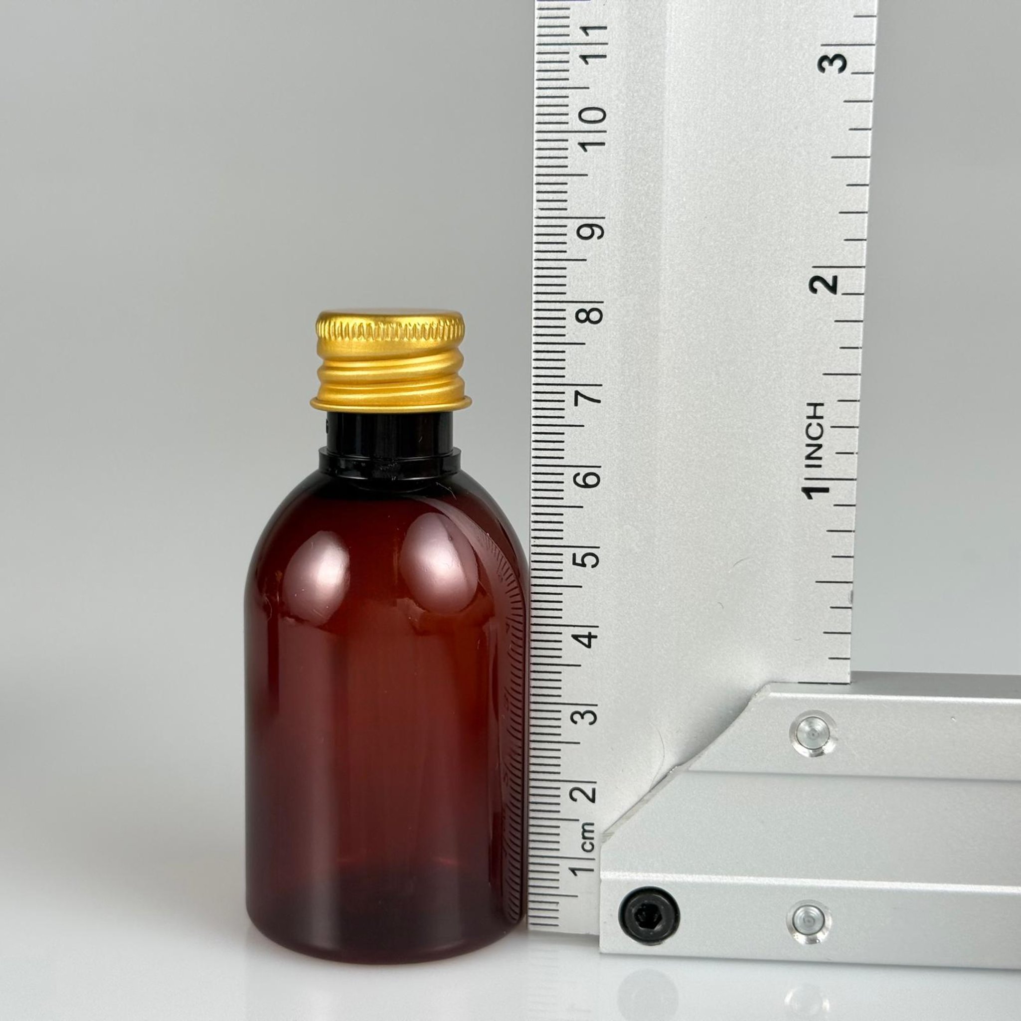 50  CC AMBER PET ŞİŞE + KÖPÜK CONTALI GOLD ALÜMİNYUM METAL KAPAKLI + KÖR TIPALI TAKIM - 50 ML KAHVERENGİ PLASTİK ŞİŞE