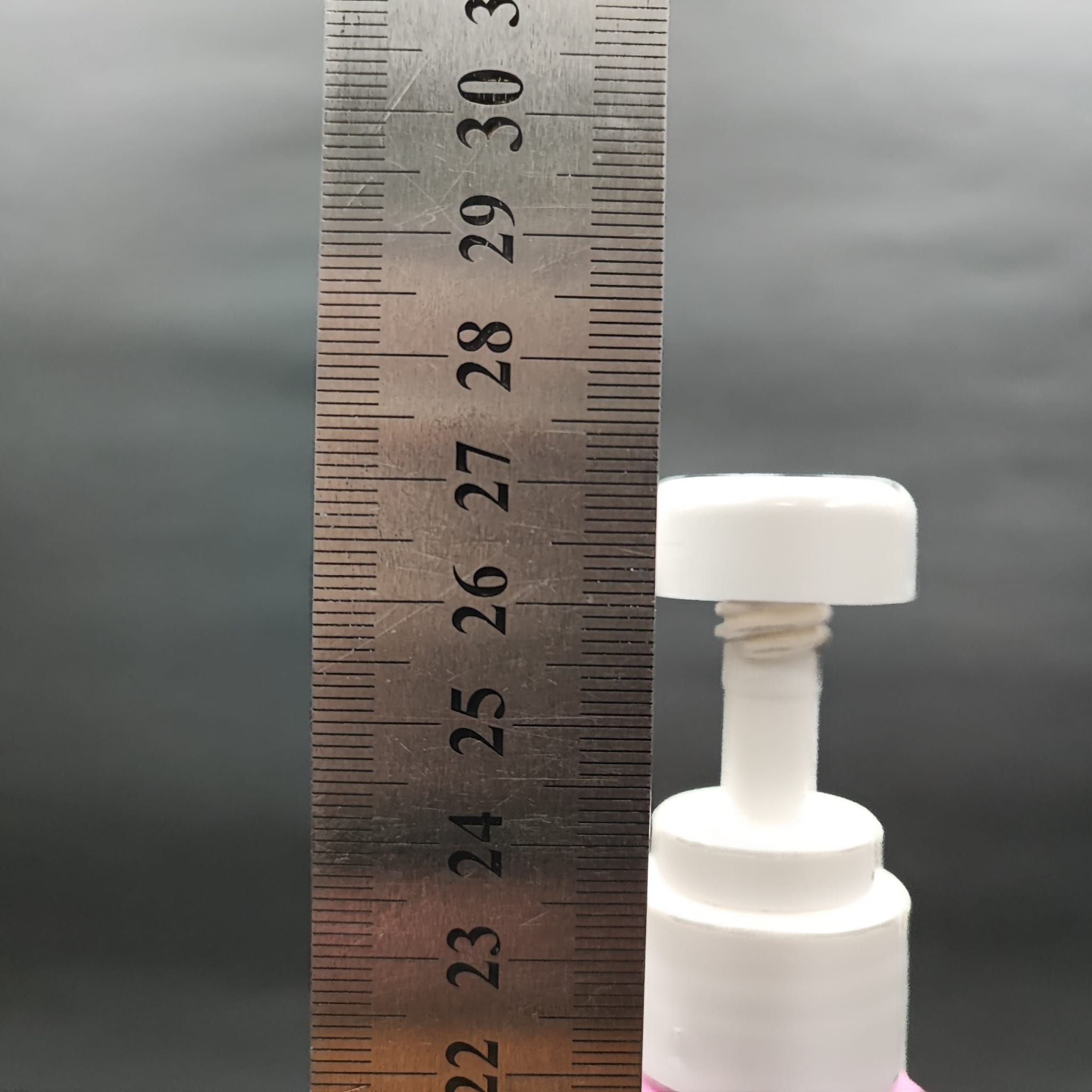 500 CC PEMBE POLİETİLEN PE ŞAMPUAN ŞİŞESİ - BEYAZ 4 CC DOZAJLI ŞAMPUAN POMPALI - 500 ML PE ŞAMPUAN ŞİŞESİ