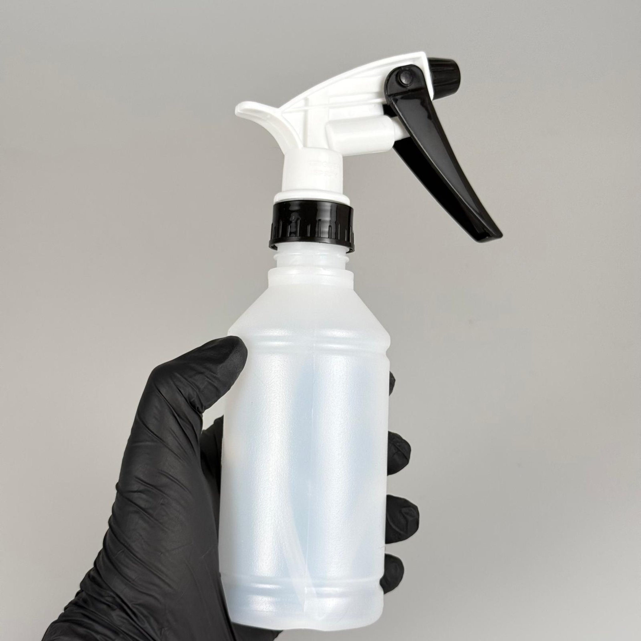 250 CC TİNER ŞİŞESİ - BÜYÜK SİYAH BEYAZ DOZAJLI KİMYASALA DAYANIKLI TRİGER TETİK SPREYLİ - 250 ML KİMYASALA DAYANIKLI PLASTİK ŞİŞE - 0,25 LT POLİETİLEN ŞİŞE - TOMBUL OTO TEMİZLİK ŞİŞESİ