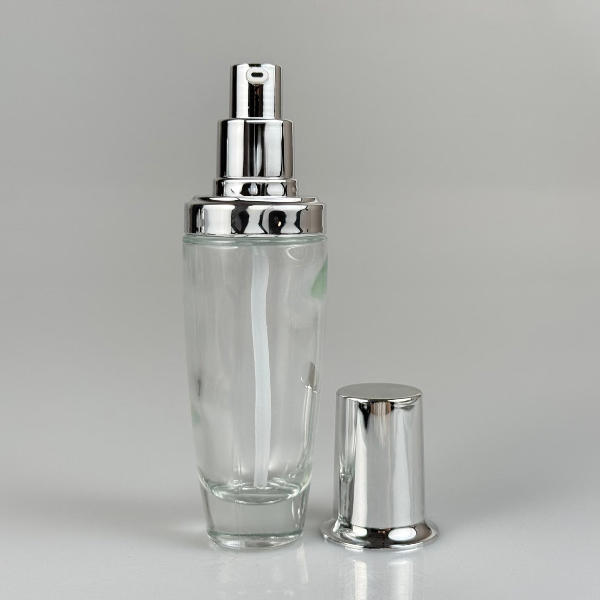 50 ML ROMA ŞİŞE - GÜMÜŞ METAL POMPALI BOŞ LÜX KREM VE LOSYON ŞİŞELERİ