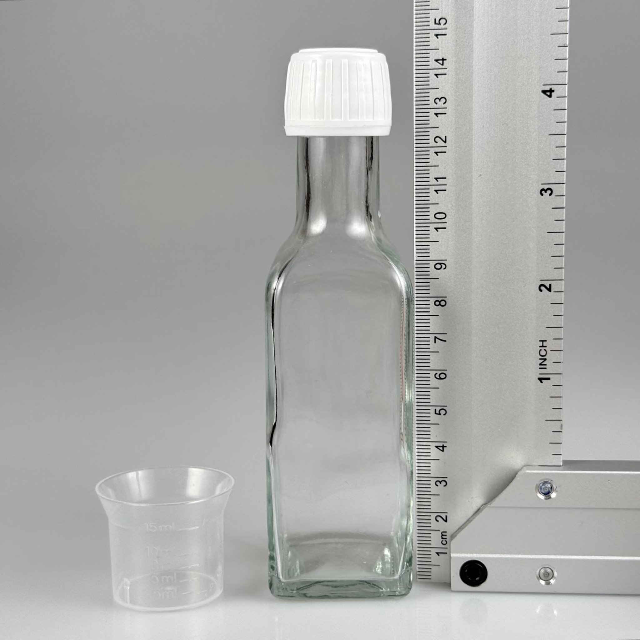 100 CC MARASKA CAM ŞİŞE + BEYAZ KİLİTLİ KAPAK + 15 ML ÖLÇEK TAKIM - 100 ML KÖŞELİ CAM ŞİŞE - 100 ML KARE CAM YAĞ ŞİŞESİ