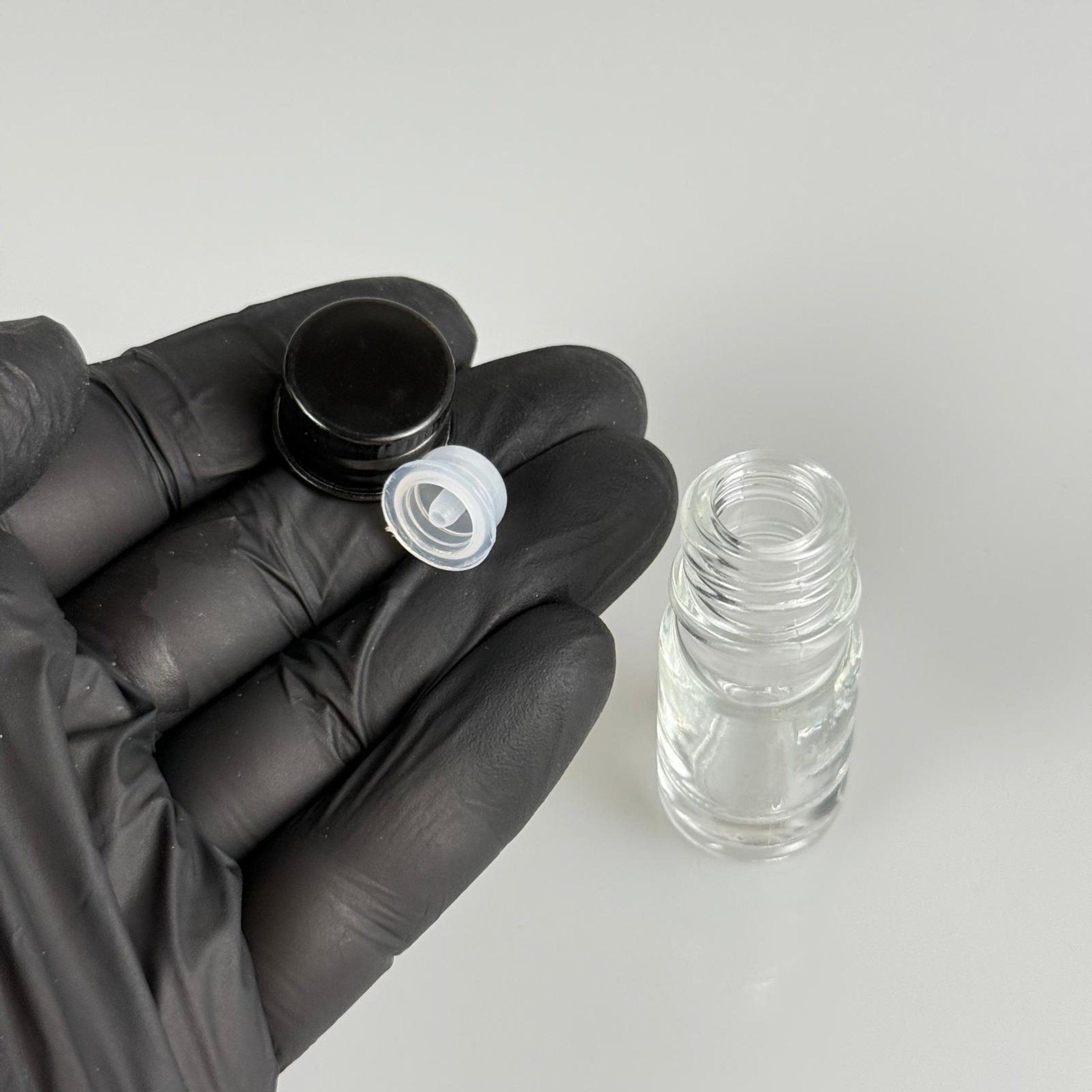 5 CC ŞEFFAF CAM ŞİŞE + KÖPÜK CONTALI SİYAH ALÜMİNYUM METAL KAPAKLI + DAMLALIKLI KOLONYA TIPALI TAKIM - 5 ML ŞEFFAF  CAM ŞİŞE