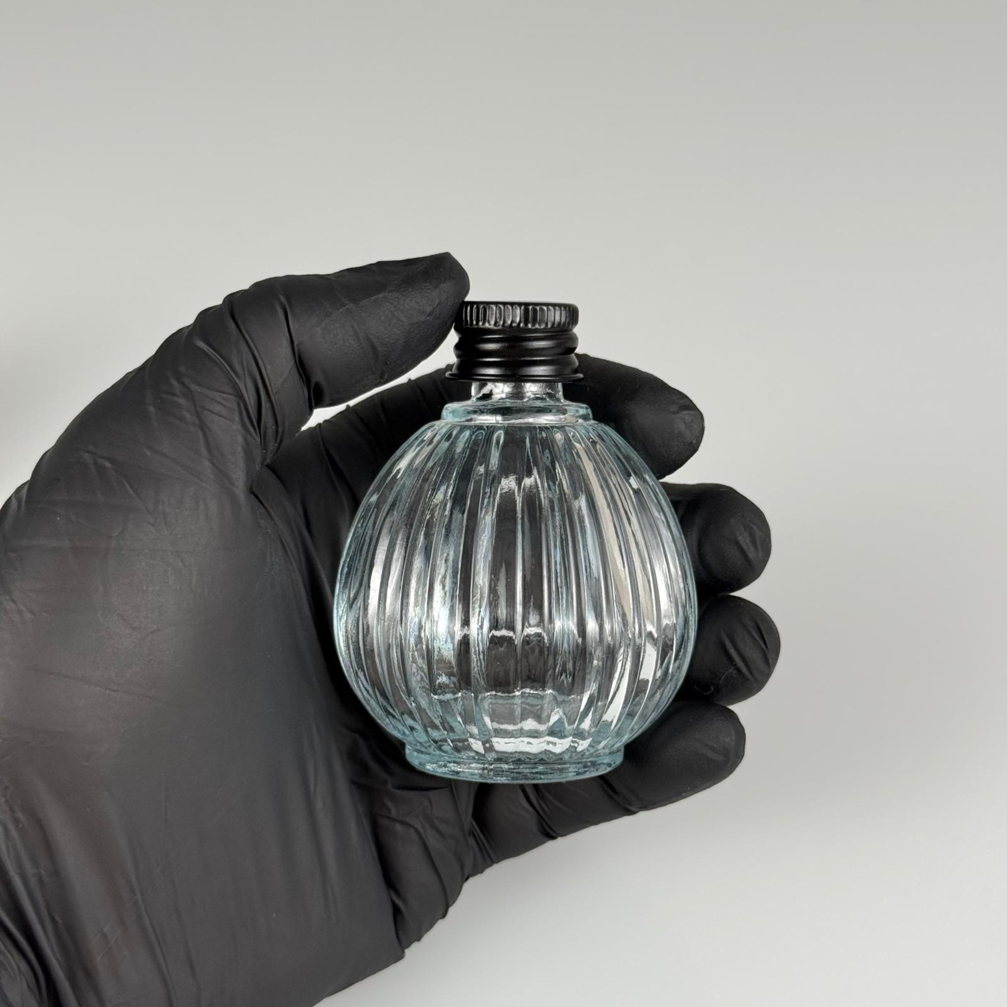 50 CC TOP ÇİZGİLİ CAM ŞİŞE + SİYAH ALÜMİNYUM METAL KAPAKLI TAKIM - 50 ML ŞEFFAF CAM ŞİŞE