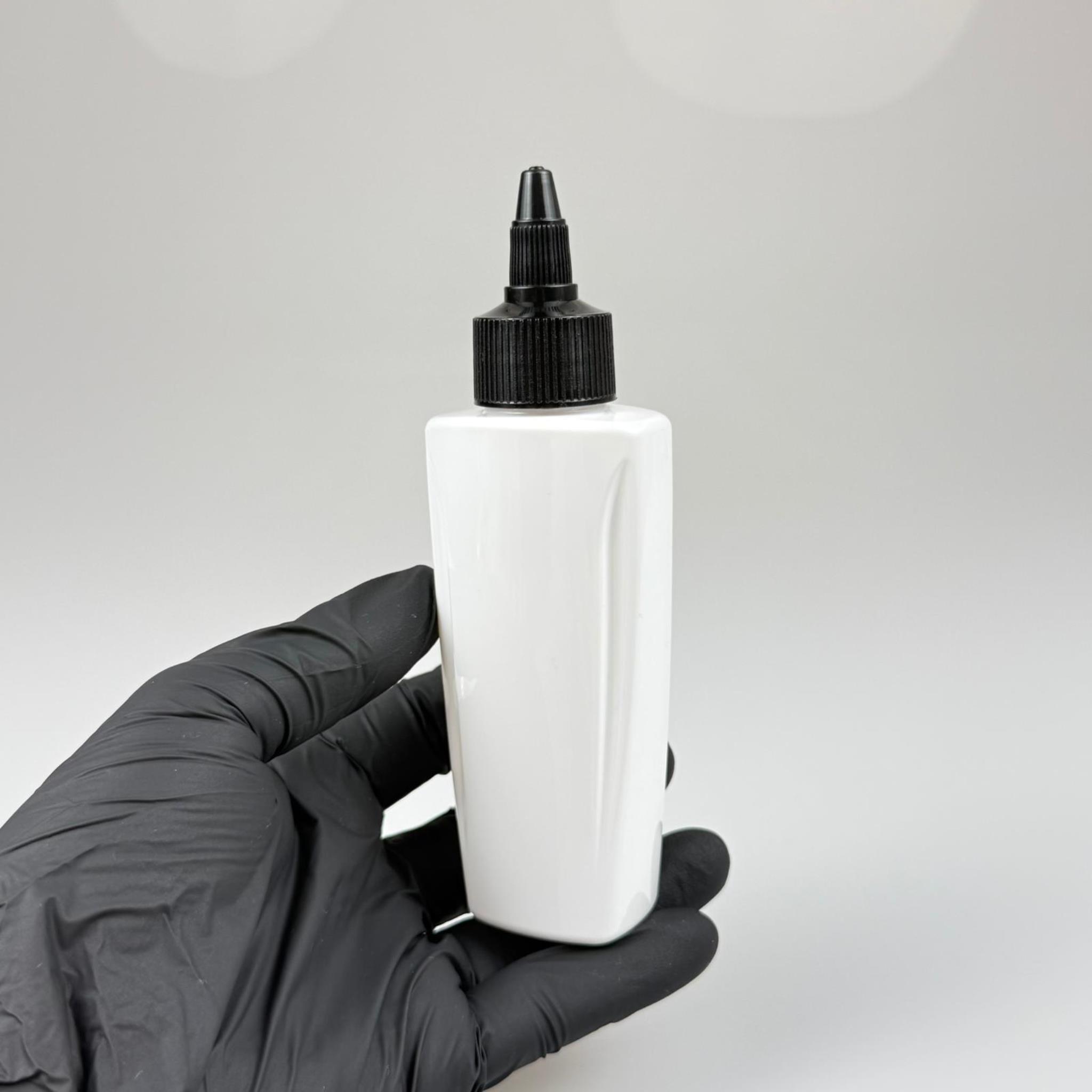 YAĞ, SOS, ACI SOS, SİRKE, SRIRACHA, MÜREKKEP, TUTKAL AKITICI VB BOŞ ŞİŞELERİ - SİYAH SİVRİ TWİST AKITICI KAPAK + 100 ML YASSI BEYAZ SERT PET PLASTİK ŞİŞE TAKIM