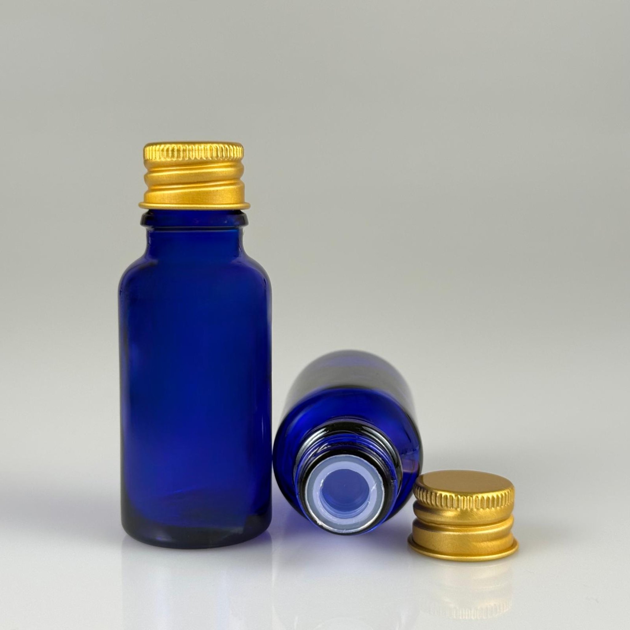 20 CC MAVİ CAM ŞİŞE + KÖPÜK CONTALI GOLD ALÜMİNYUM METAL KAPAKLI + KÖR TIPALI TAKIM - 20 ML MAVİ CAM ŞİŞE