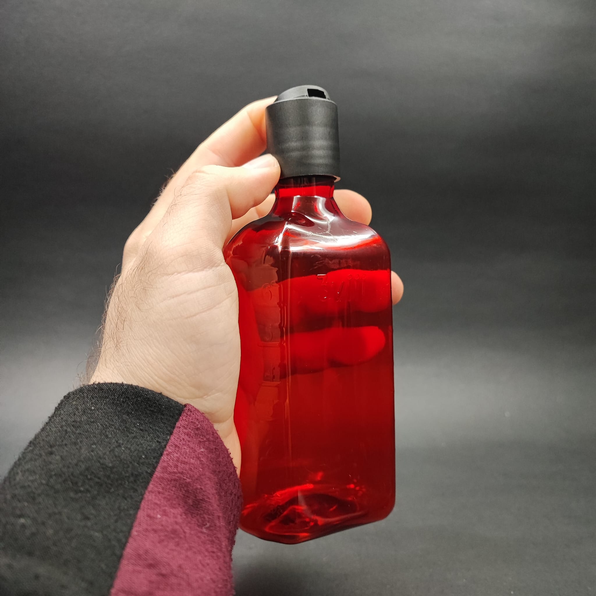 200 CC ÖLÇEKLİ PET ŞİŞE - SİYAH DİSKTOP ŞAMPUAN KAPAKLI - 200 ML VE OZ ÖLÇÜLÜ KIRMIZI PET ŞİŞE